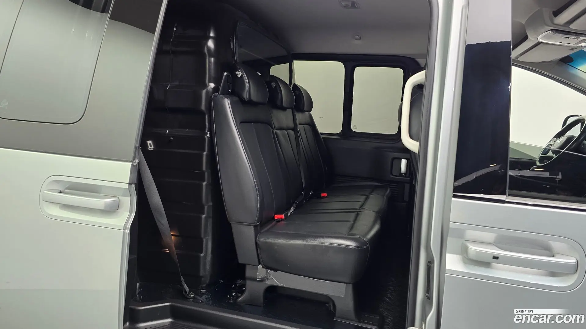 Hyundai Staria Cargo 5-Seater 2022