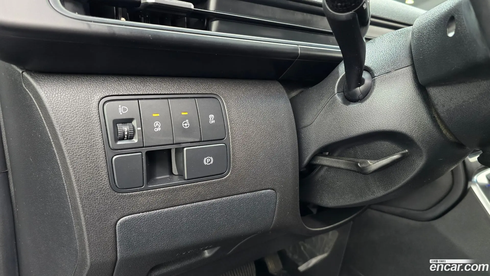 Hyundai Staria Cargo 5-Seater 2022