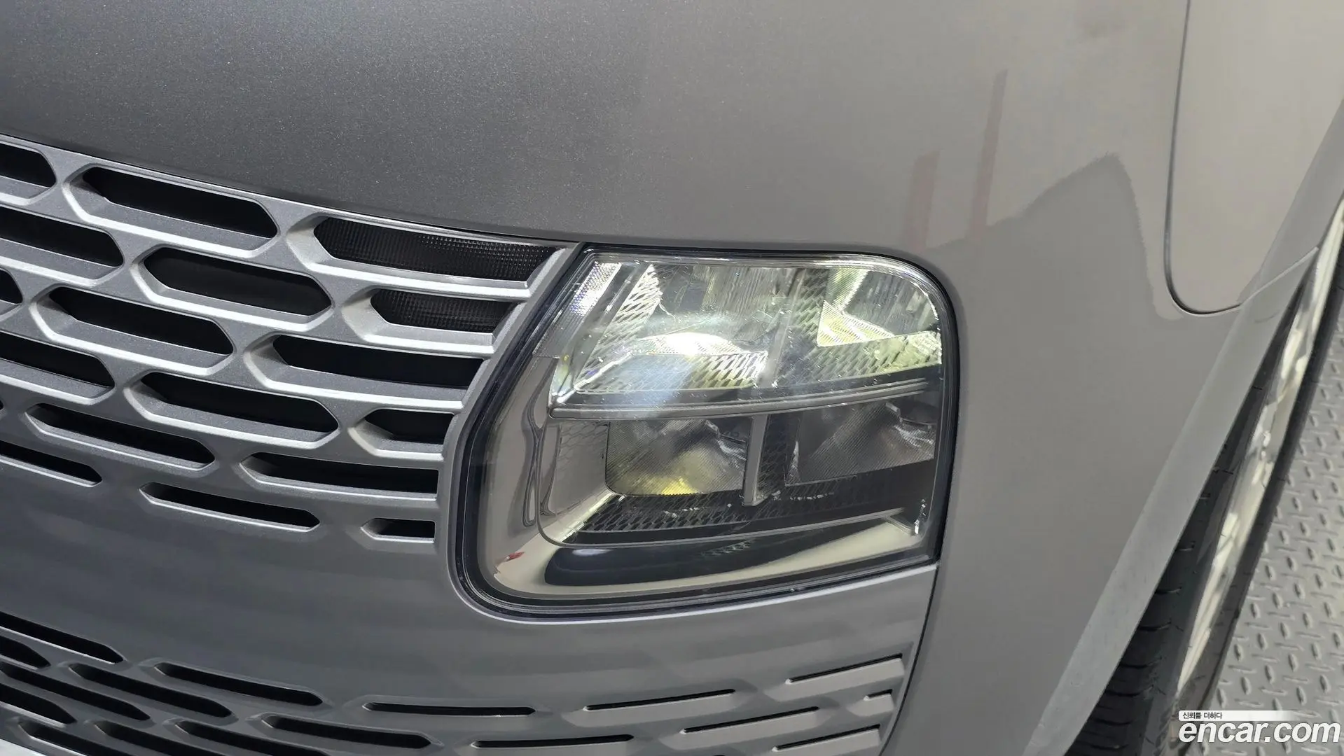 Hyundai Staria Cargo 5-Seater 2022