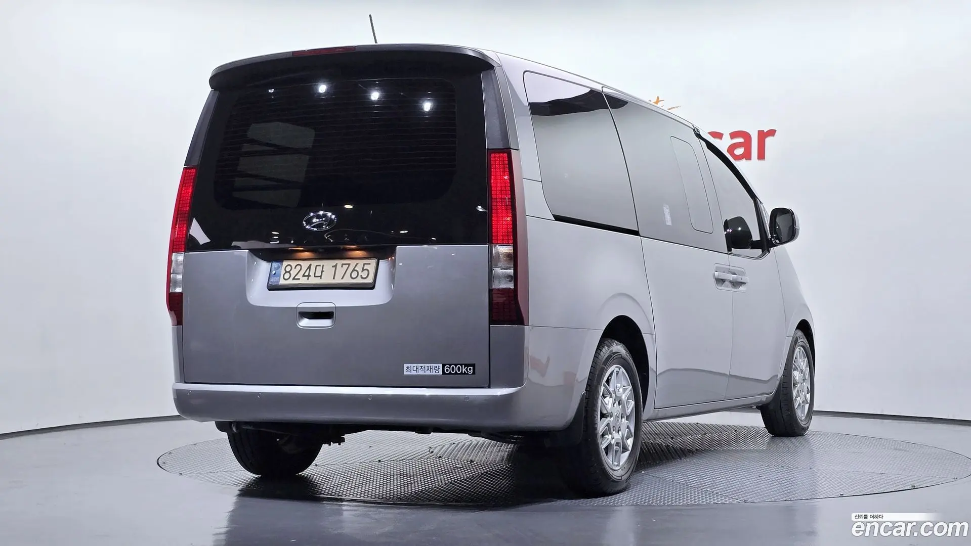 Hyundai Staria Cargo 5-Seater 2022