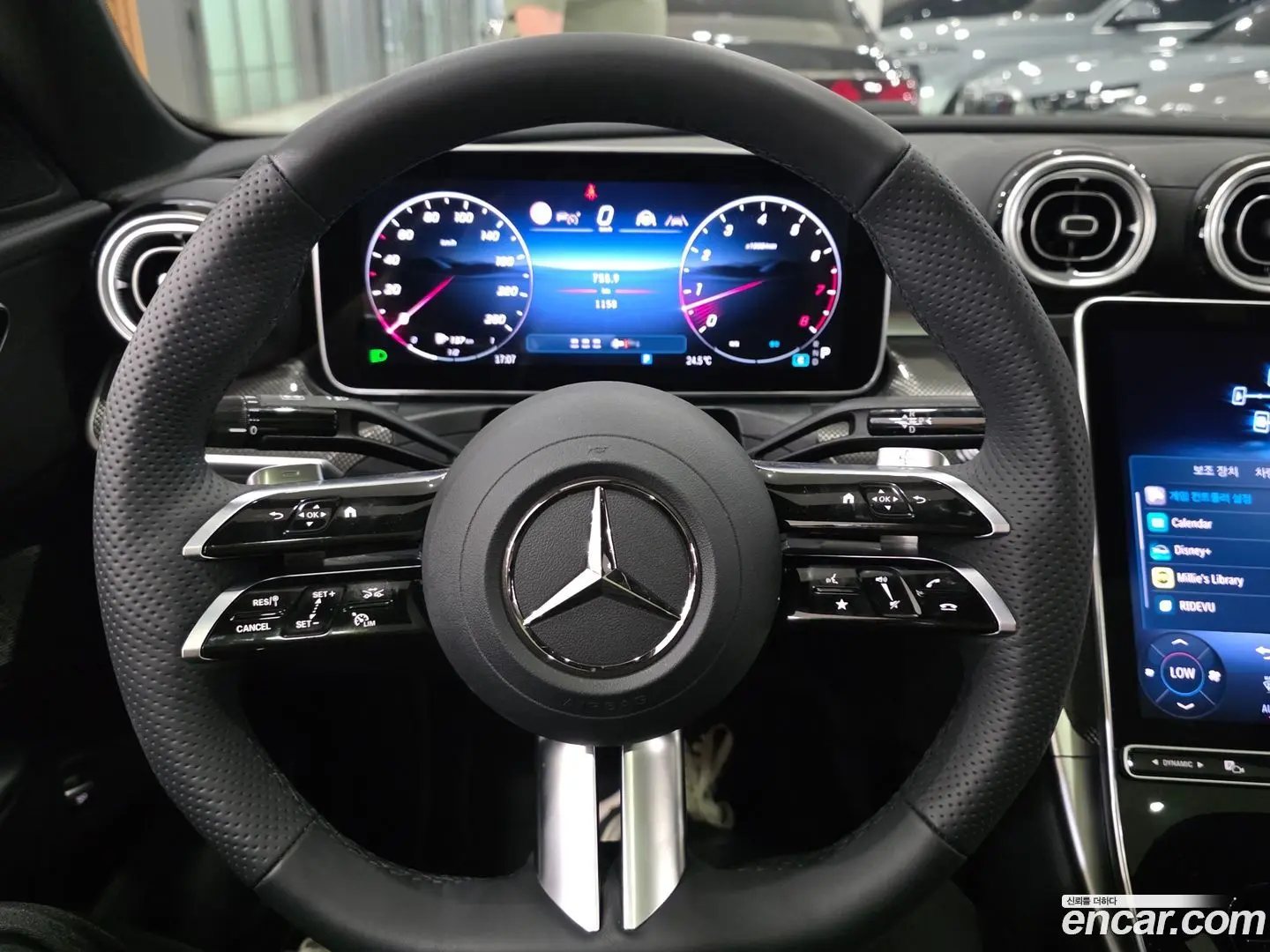 Mercedes-Benz C-Class C200 AMG Line