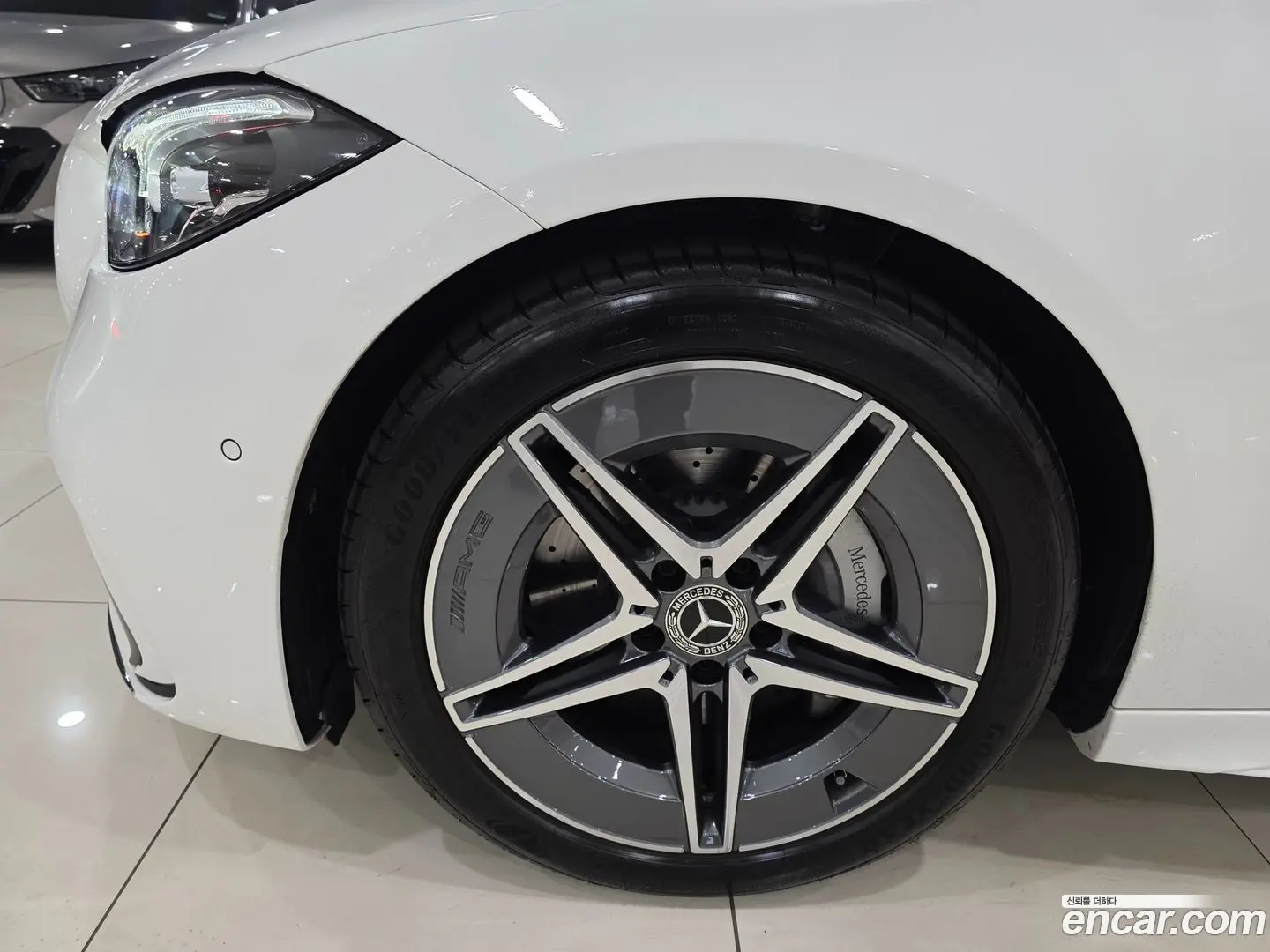 Mercedes-Benz C-Class C200 AMG Line