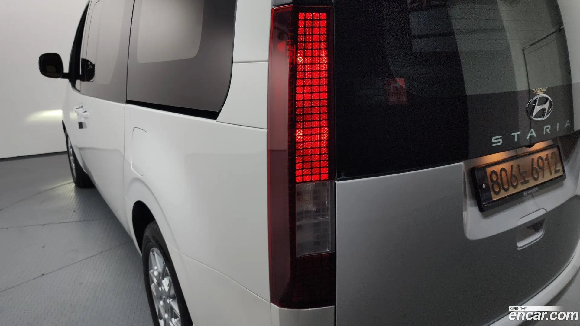 Hyundai Staria Cargo 5-Seater 2022