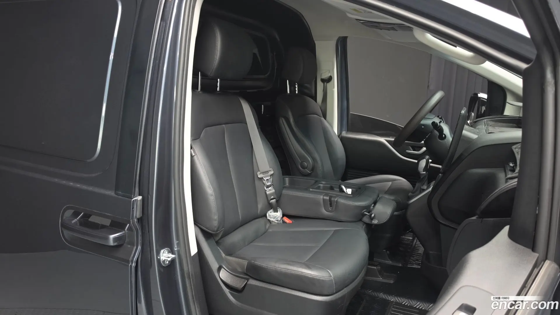 Hyundai Staria Cargo 3-Seater 2022