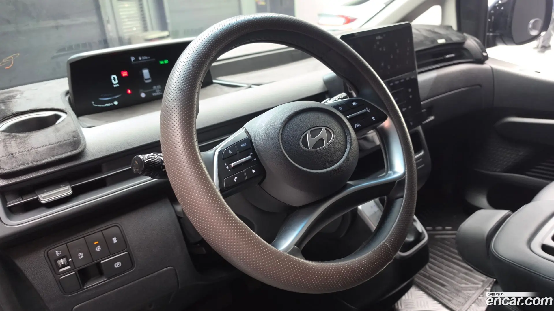 Hyundai Staria Cargo 3-Seater 2022