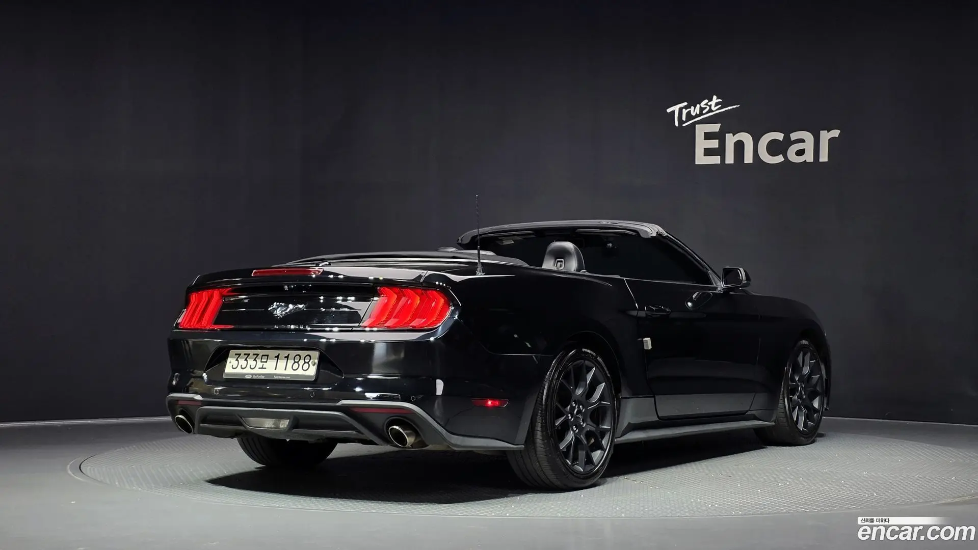 Ford Mustang Convertible