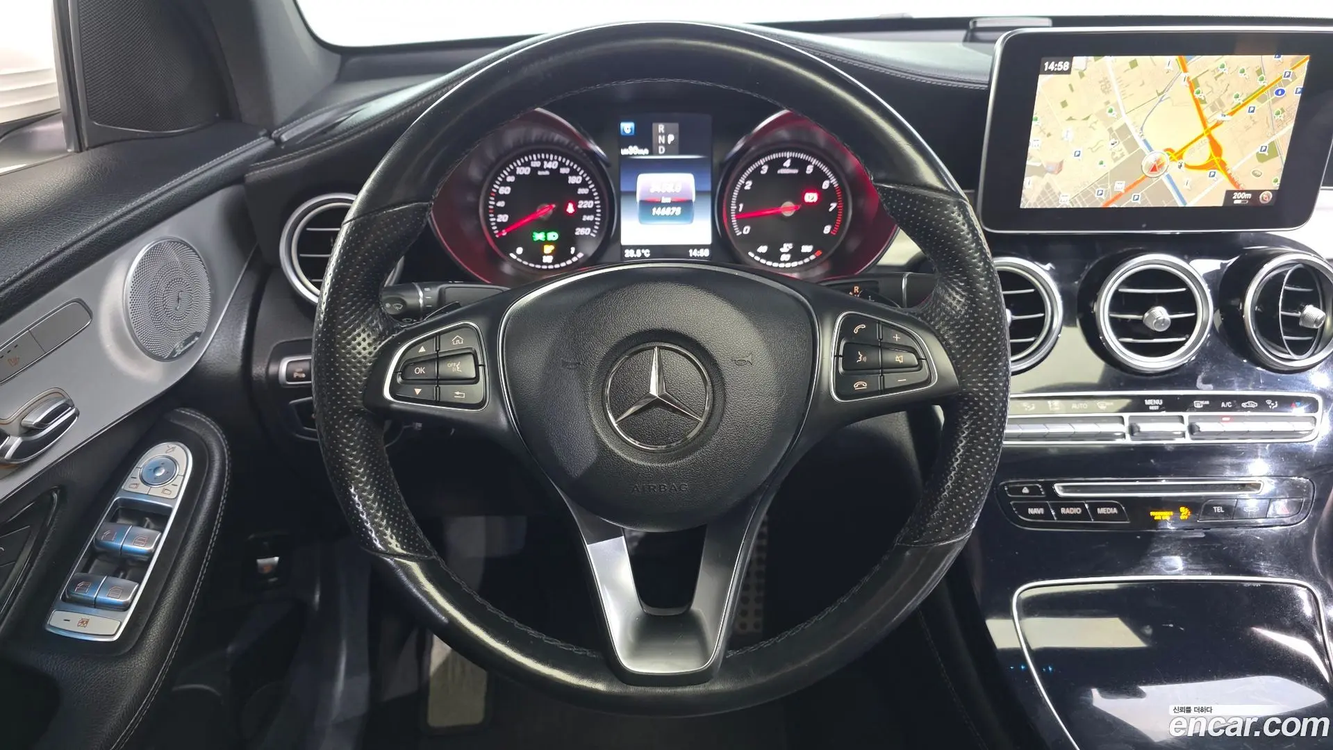 Mercedes-Benz GLC-Class GLC300 4MATIC AMG Line Coupe 2022