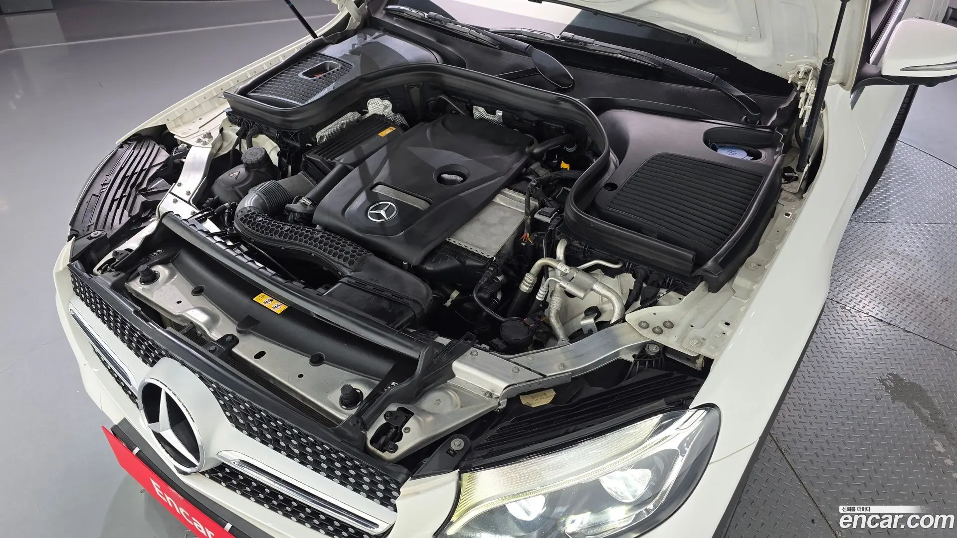Mercedes-Benz GLC-Class GLC300 4MATIC AMG Line Coupe 2022