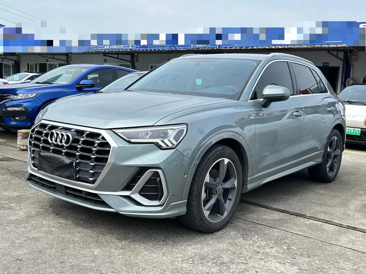 Audi Q3 2022 35 TFSI Dynamic Fashion