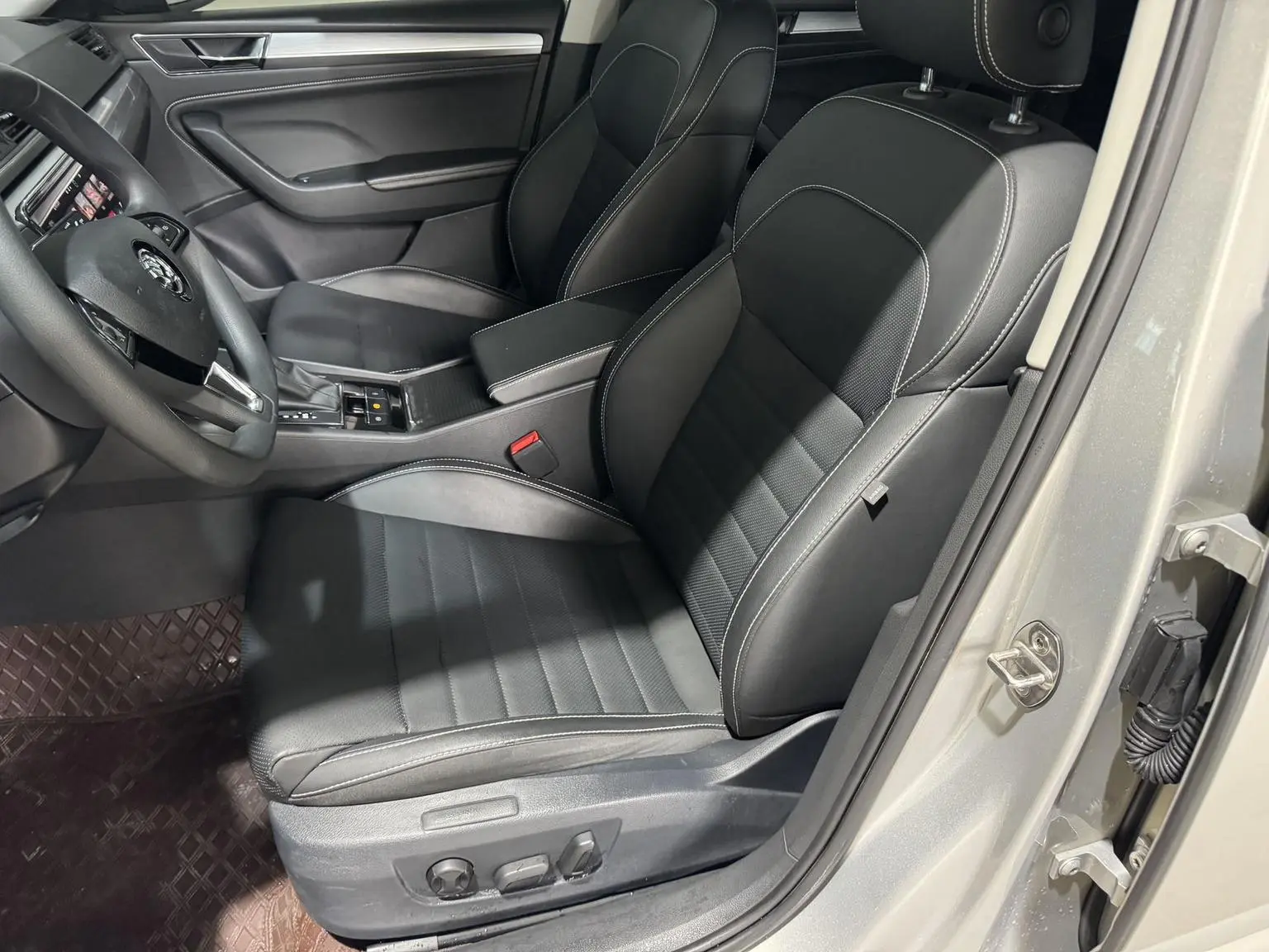 Skoda Superb 2022 TSI280 DSG Premium Plus