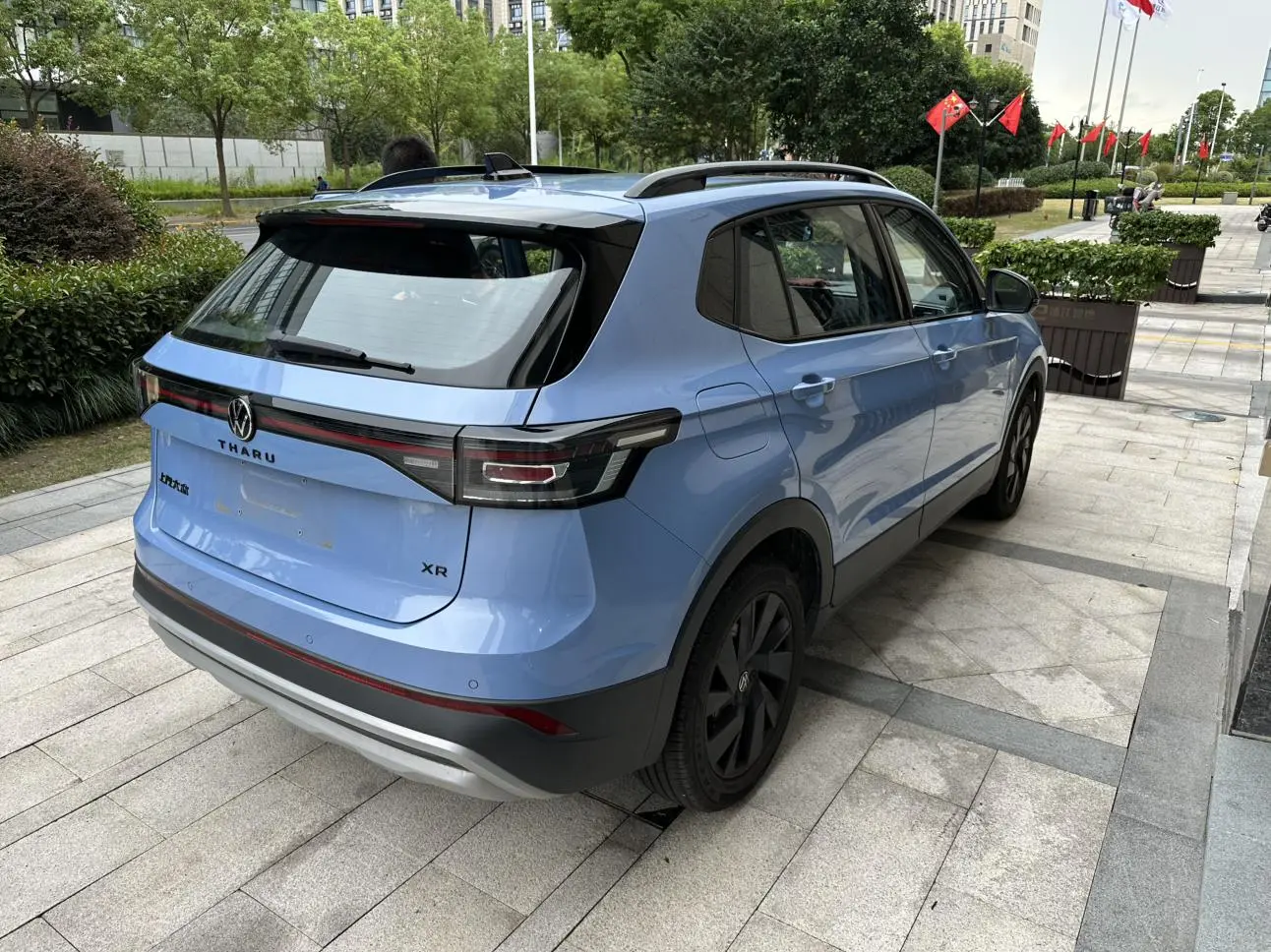 Volkswagen Tharu 2025 Sharp 300TSI Sharp