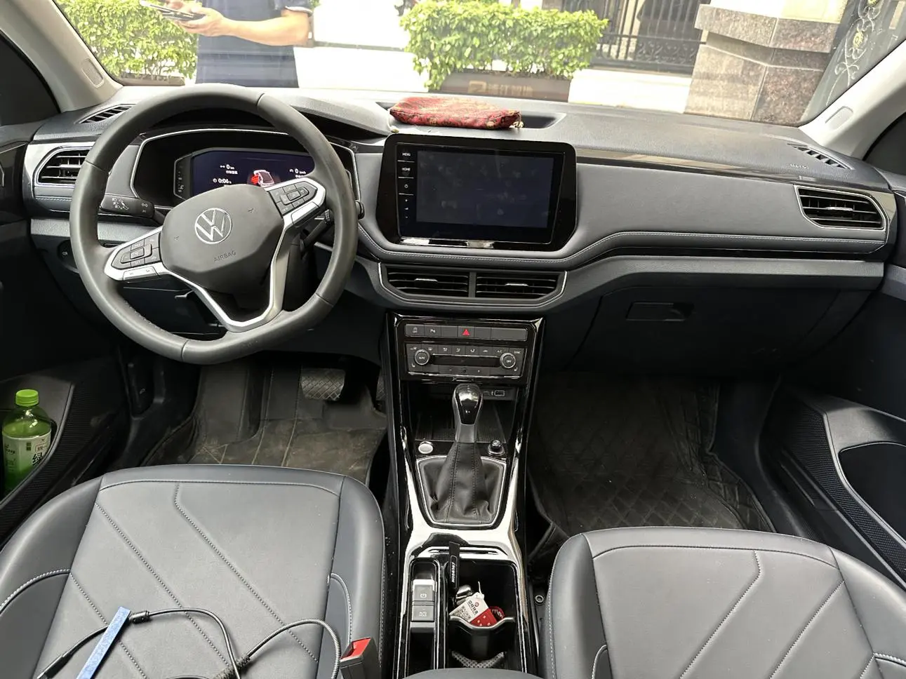 Volkswagen Tharu 2025 Sharp 300TSI Sharp