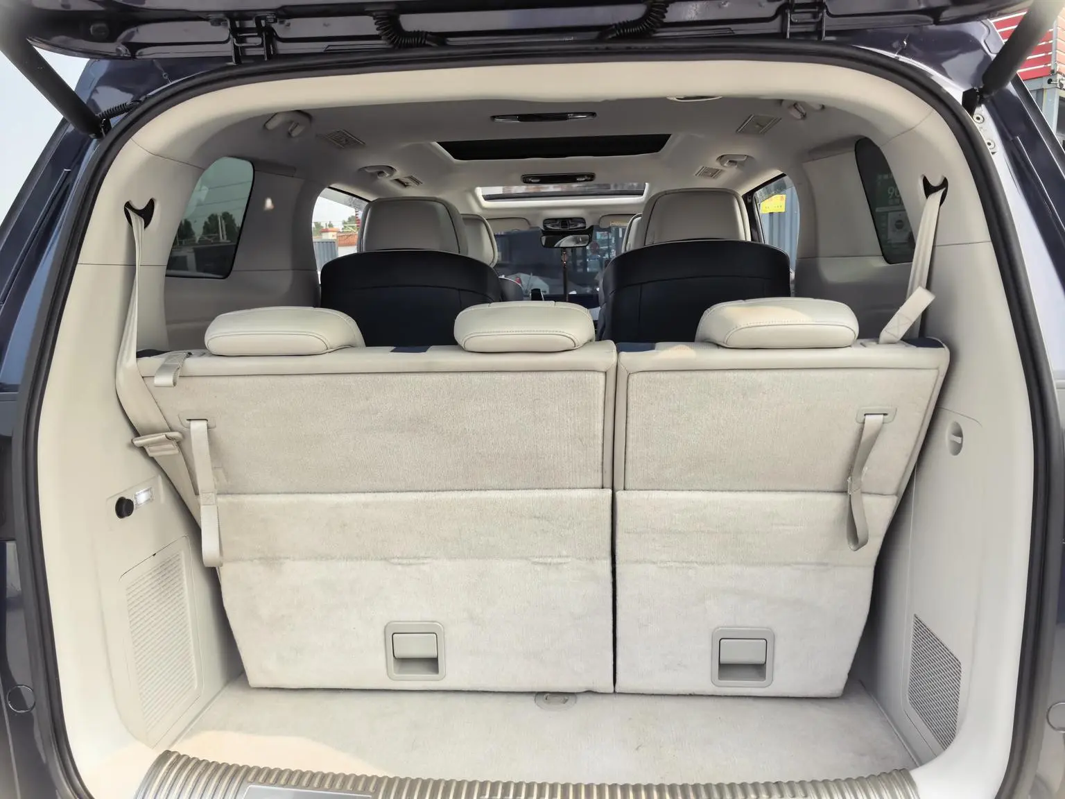 Roewe iMAX8 2021 400TGI Supreme Series Supreme