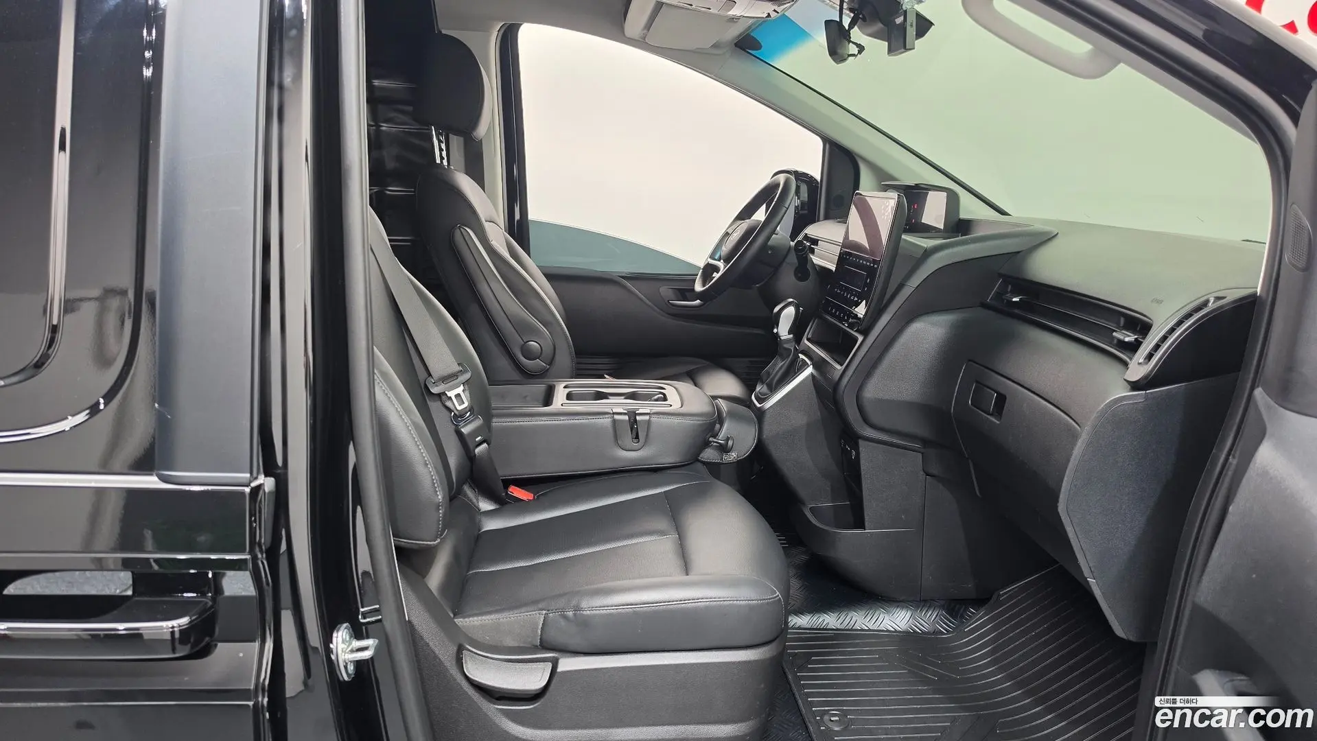 Hyundai Staria L3.5 Cargo 3-Seater
