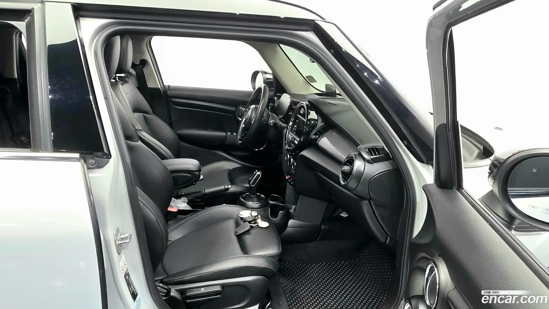 Mini Cooper 5Door HIGH