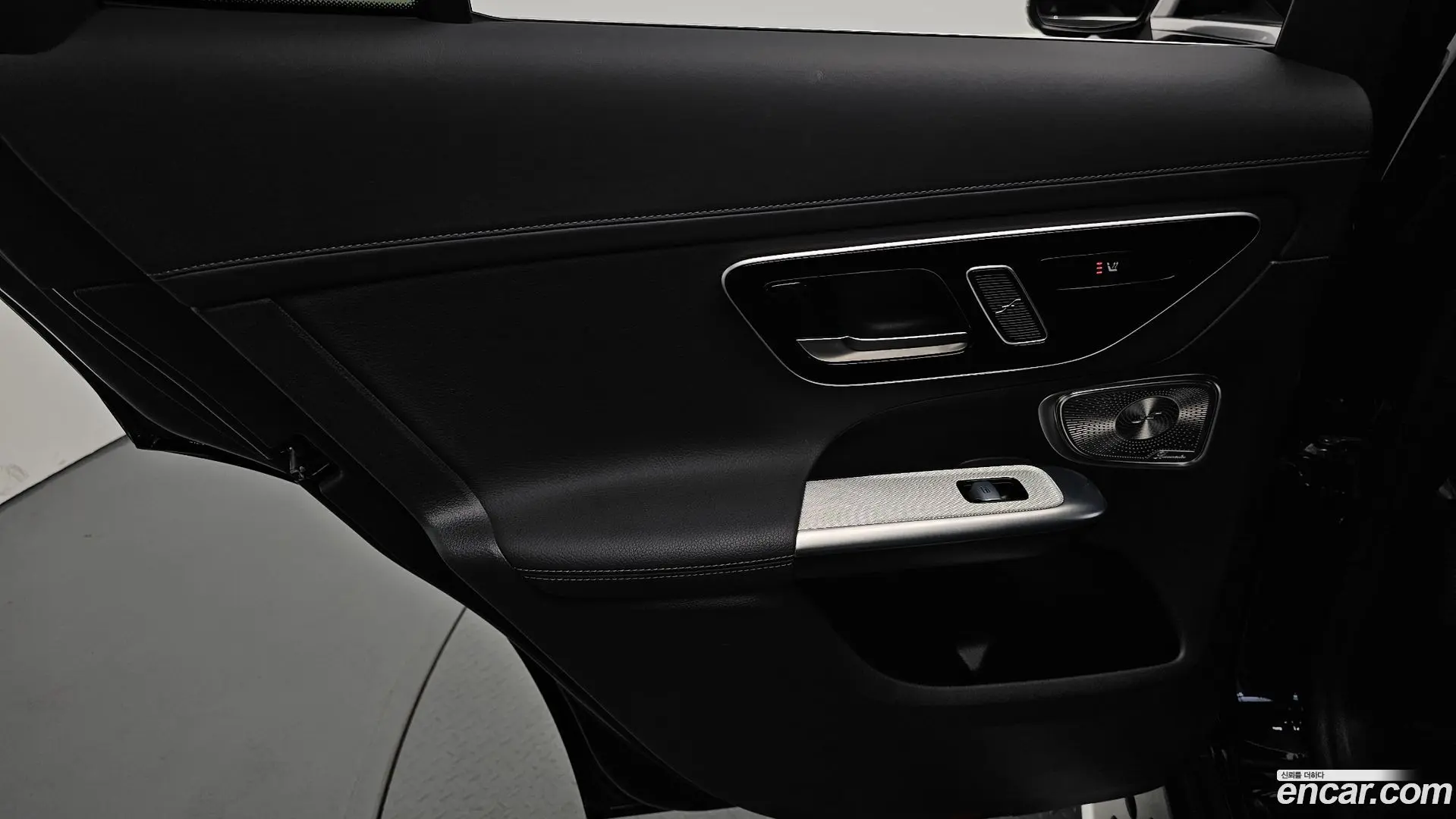 Mercedes-Benz GLC-Class GLC300 4MATIC AMG Line