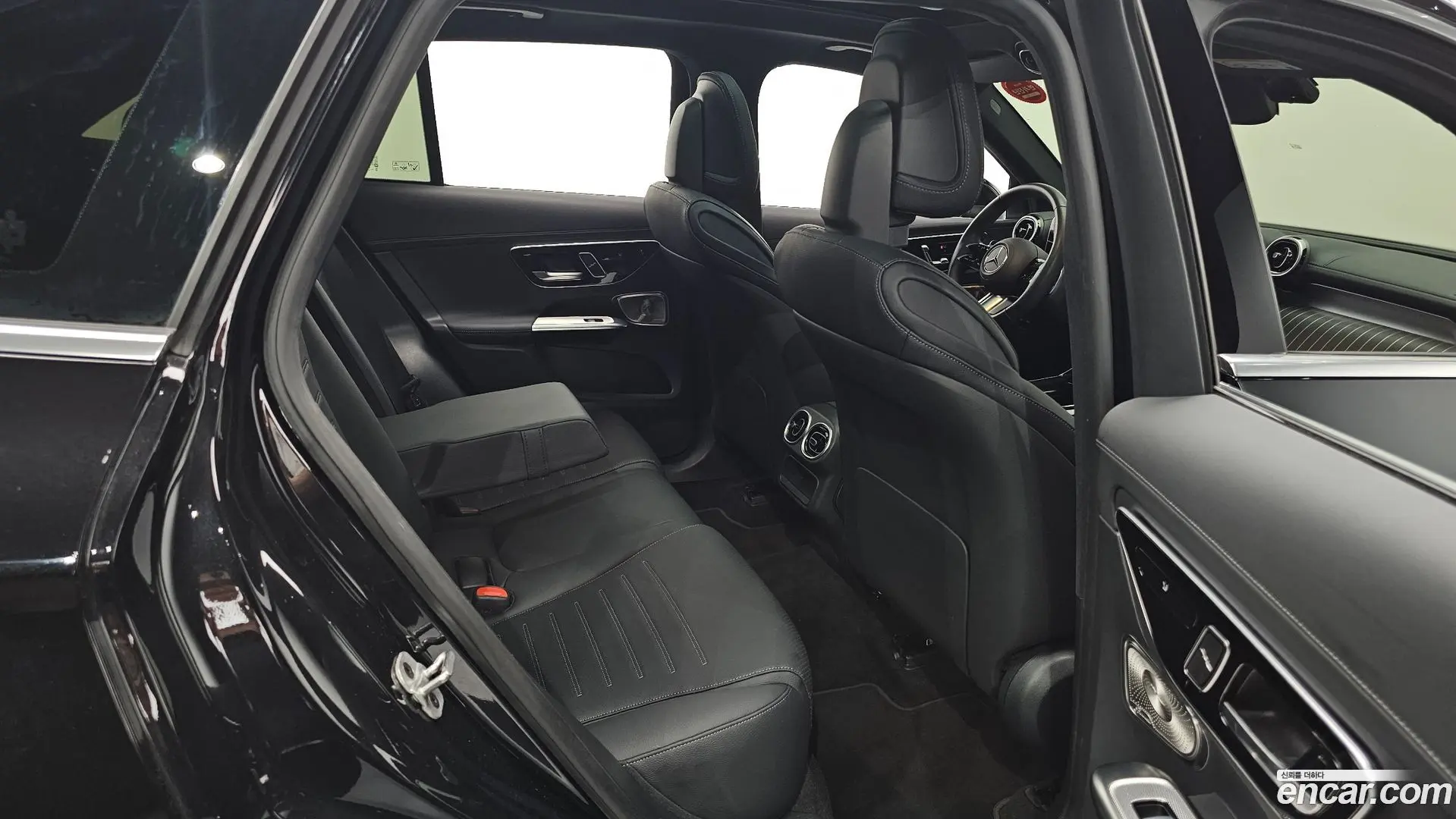 Mercedes-Benz GLC-Class GLC300 4MATIC AMG Line