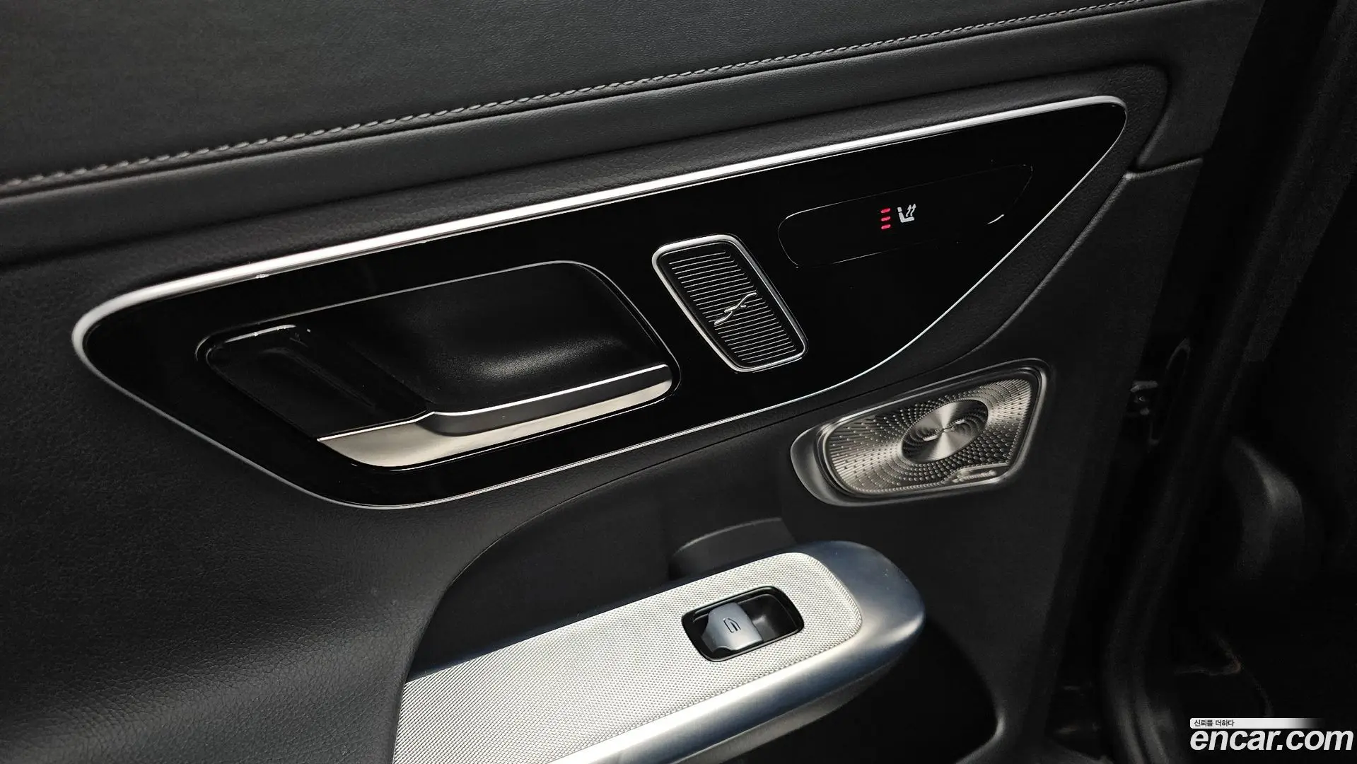 Mercedes-Benz GLC-Class GLC300 4MATIC AMG Line