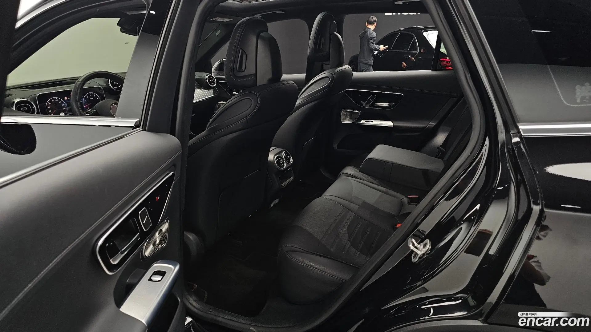 Mercedes-Benz GLC-Class GLC300 4MATIC AMG Line