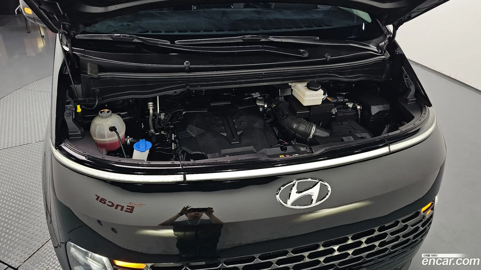 Hyundai Staria L3.5 Cargo 5-Seater
