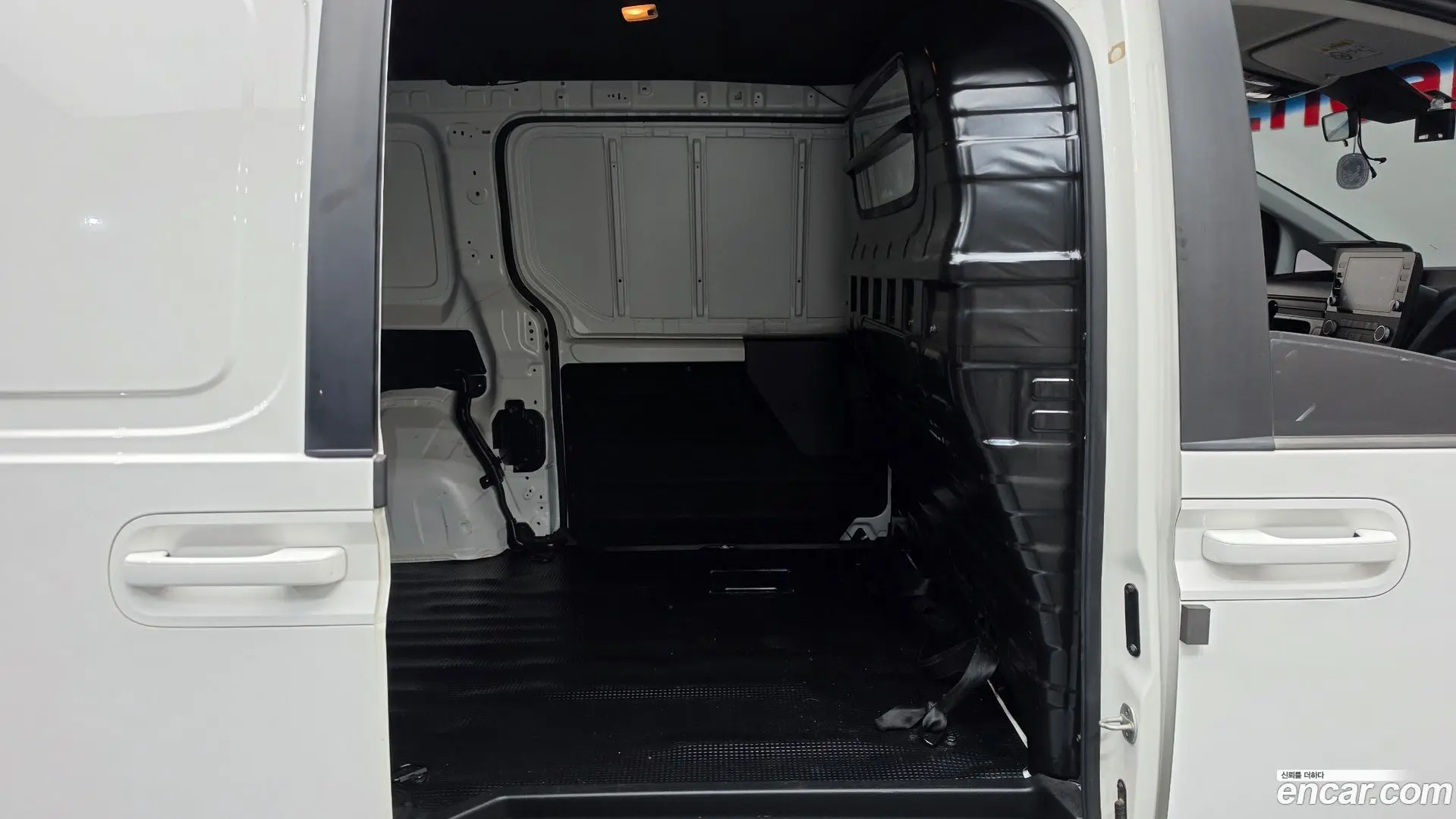Hyundai Staria Cargo 3-Seater 2021