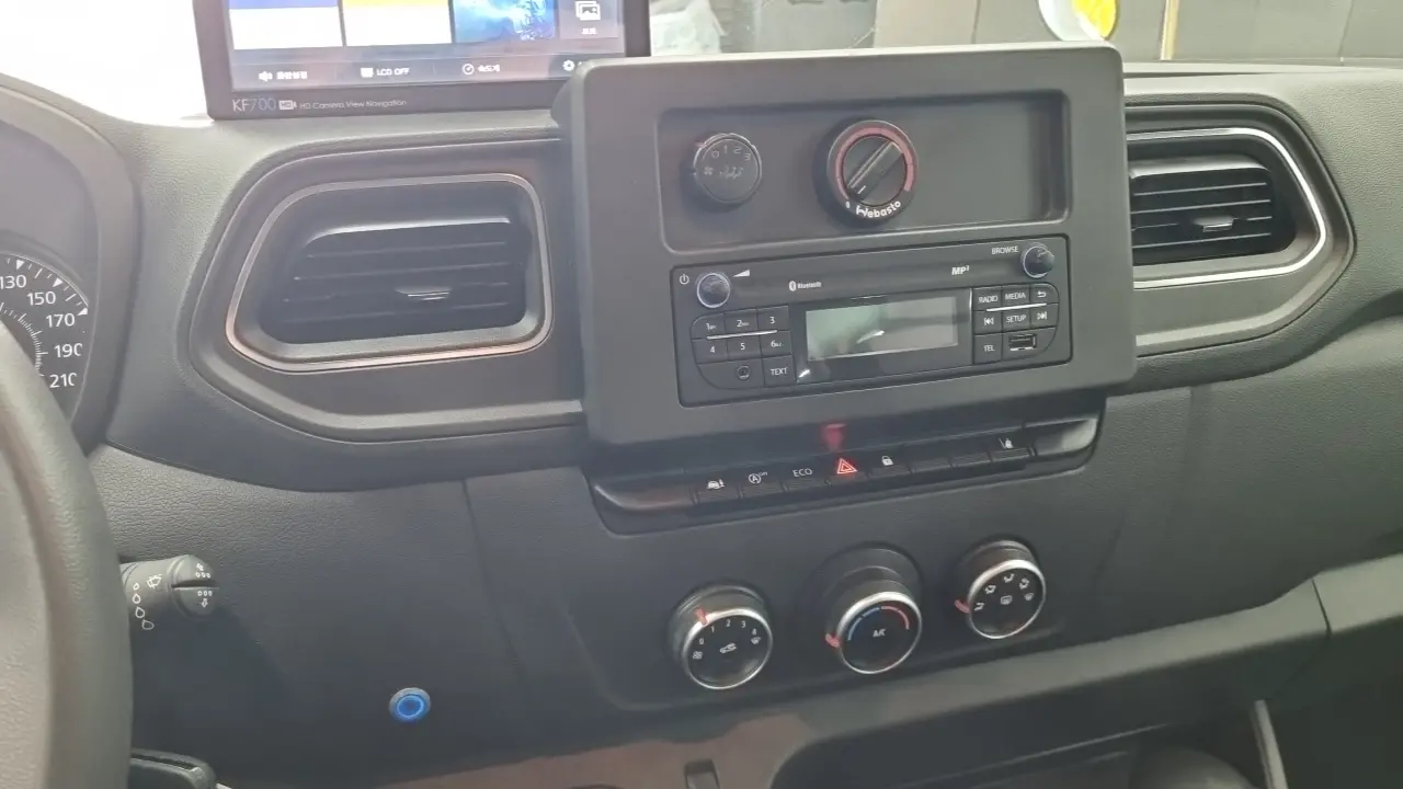 Renault Korea Master School Bus