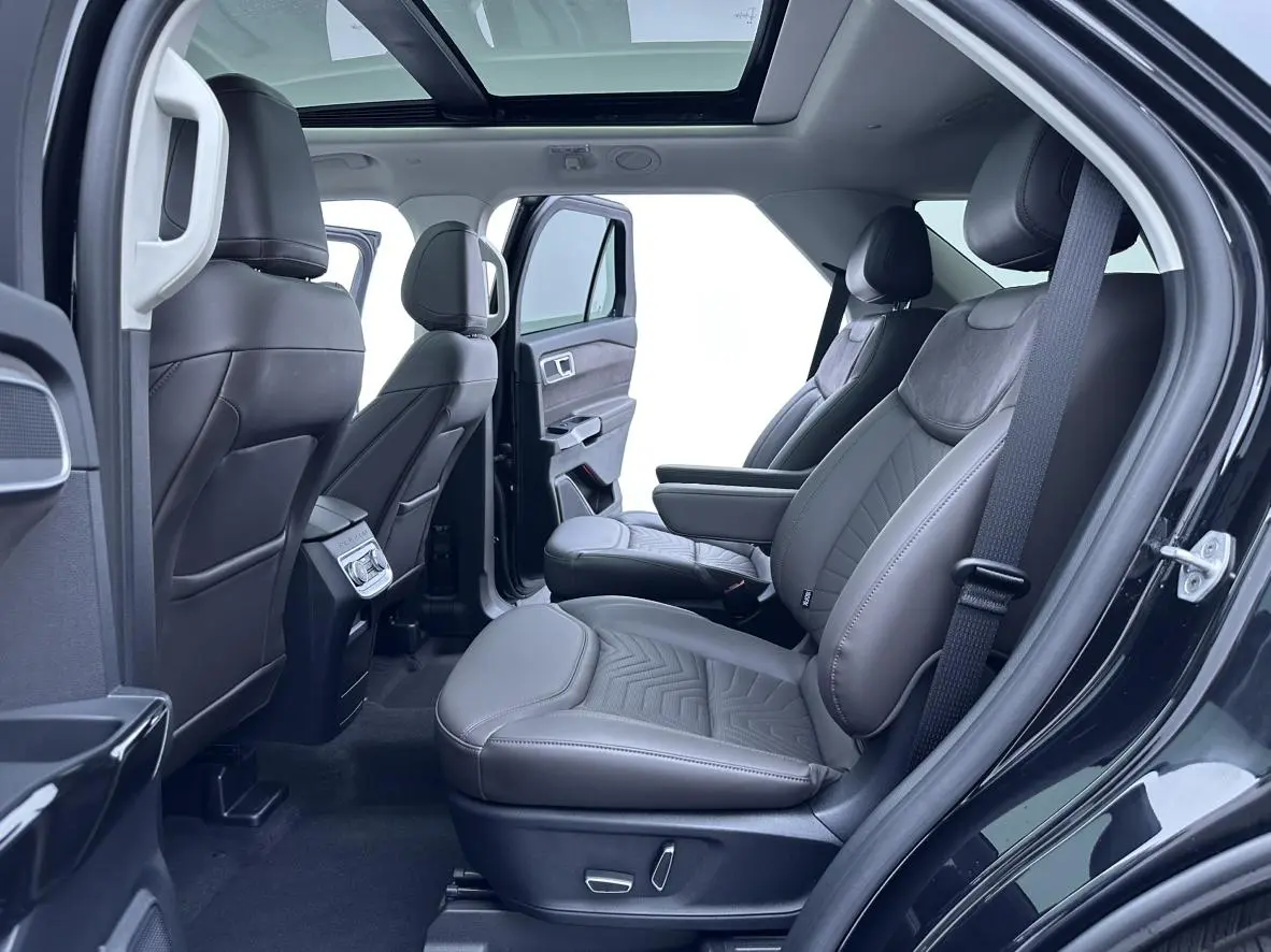 Ford 2024 2.3T EcoBoost 4WD 6 seat