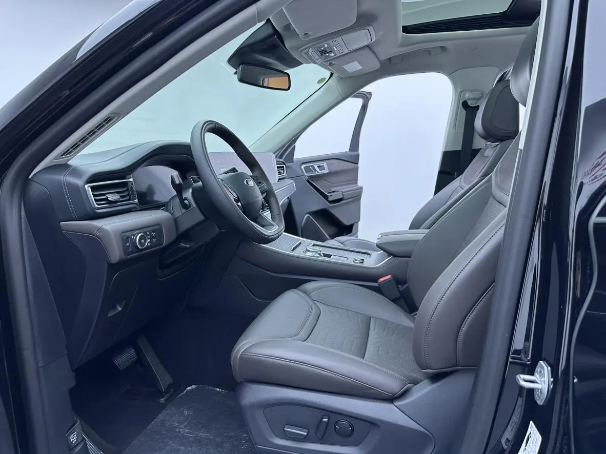 Ford 2024 2.3T EcoBoost 4WD 6 seat