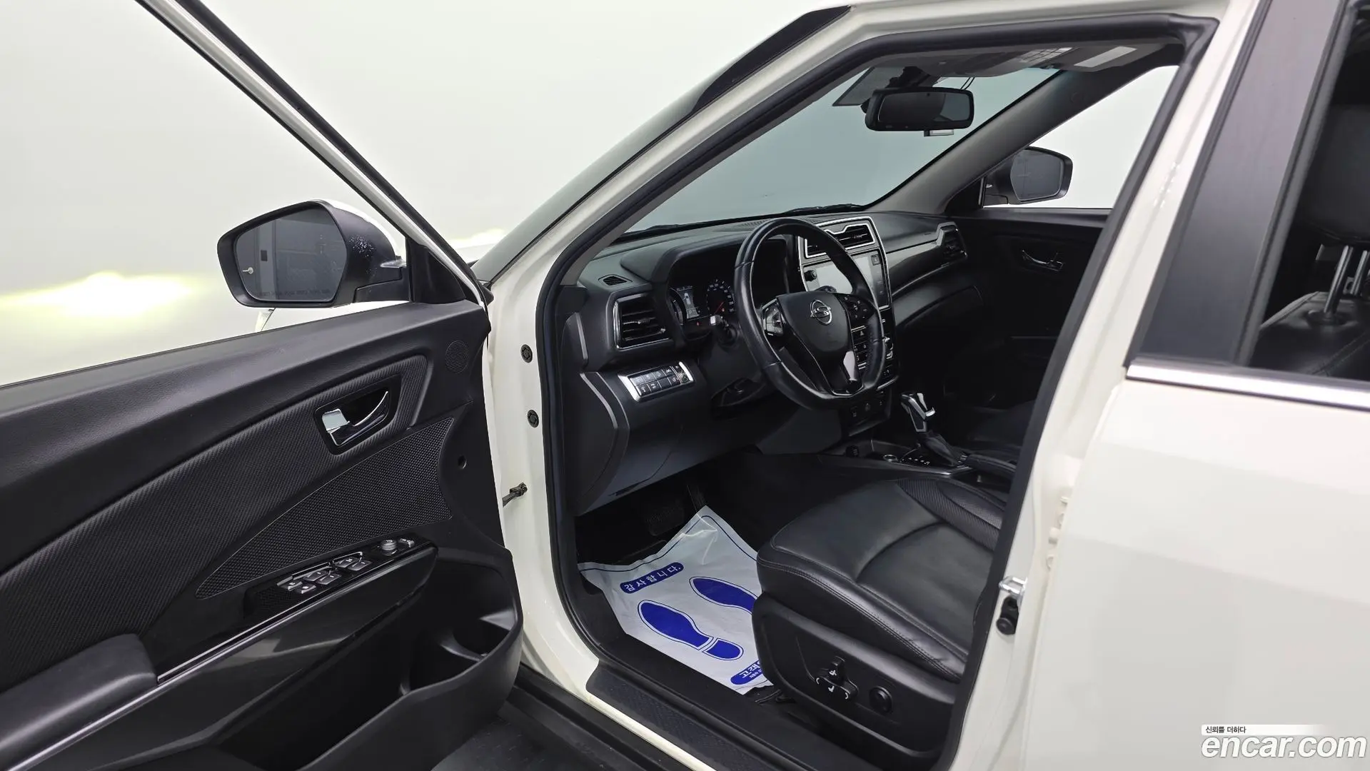 KG Mobility TIBOLI Gasoline 1.5 2WD 2021