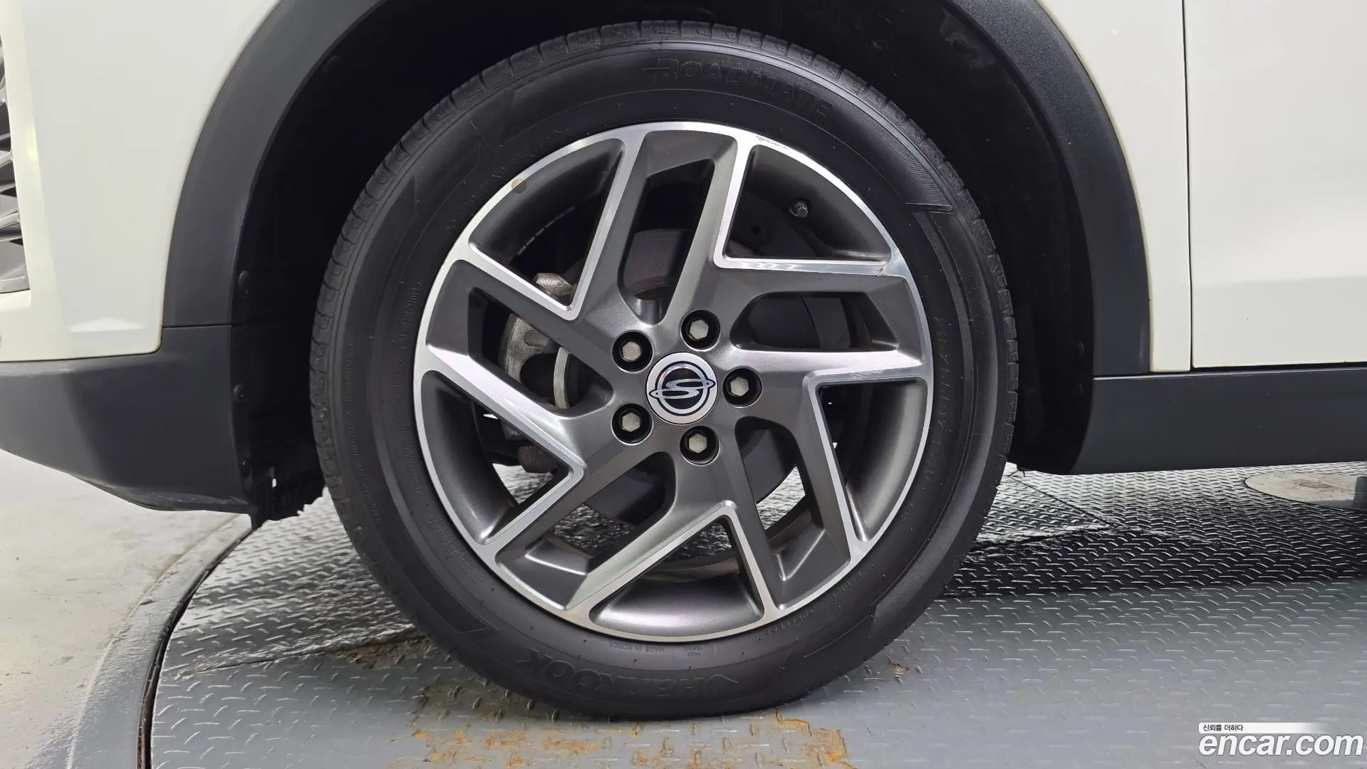 KG Mobility TIBOLI Gasoline 1.5 2WD 2021