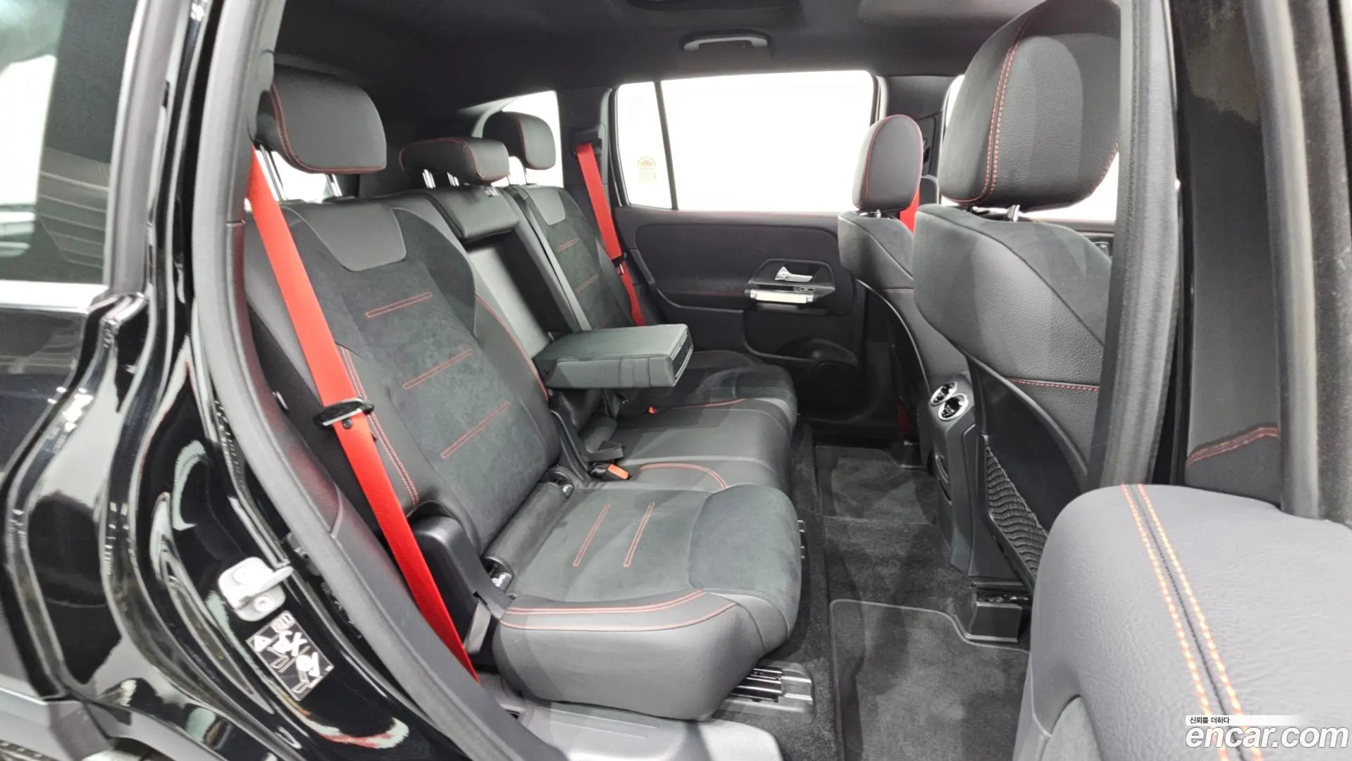 Mercedes-Benz GLB-Class AMG GLB35 4MATIC 2023