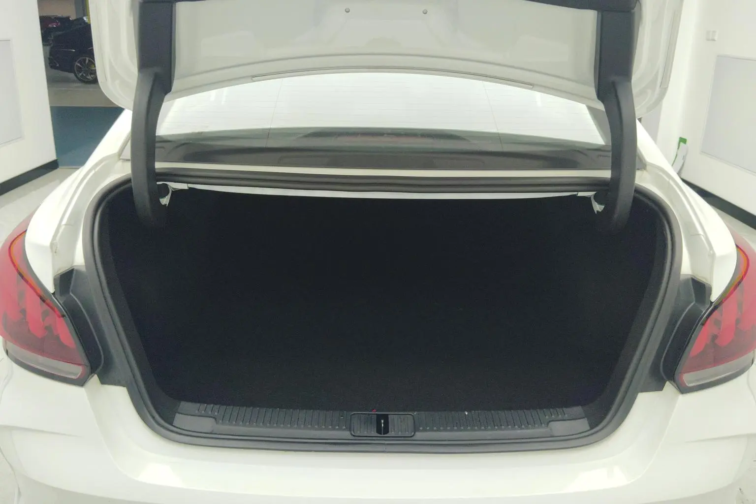 MG MG5 2022 300TGI DCT