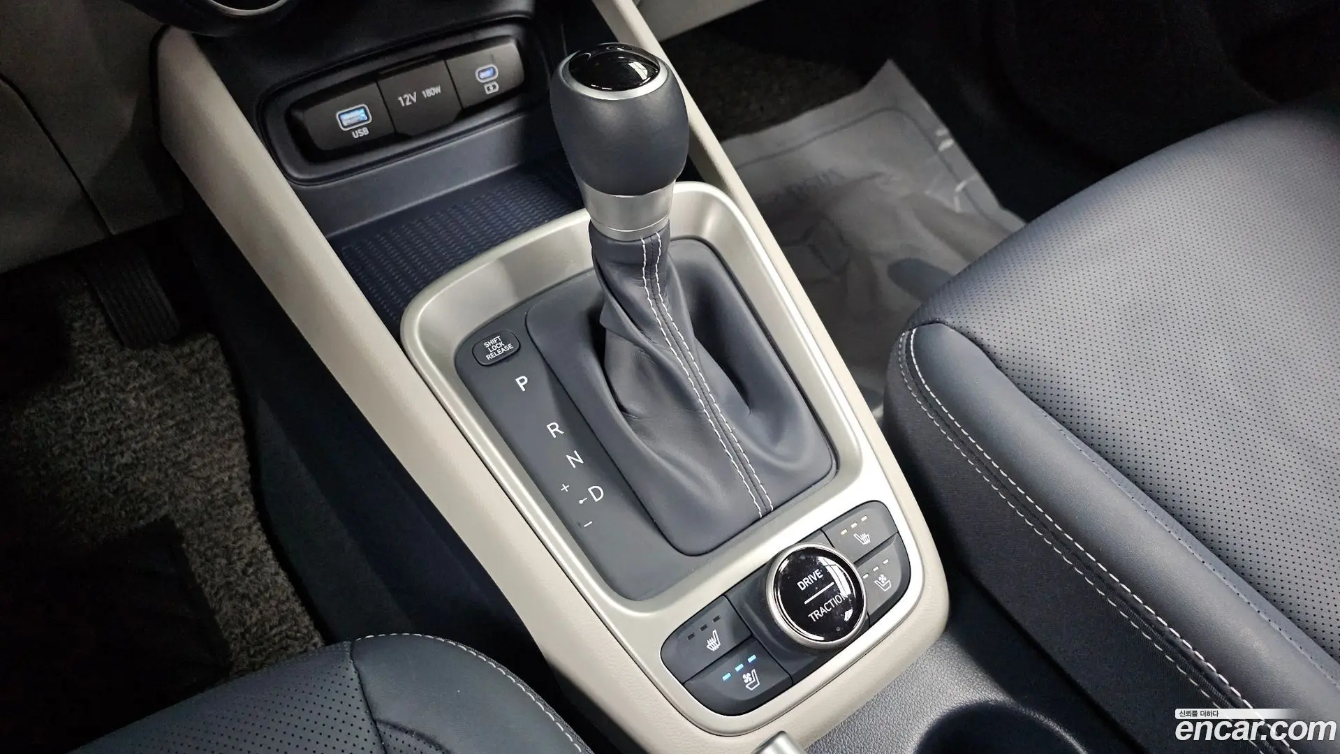 Hyundai Venue 1,6 Premium 2022