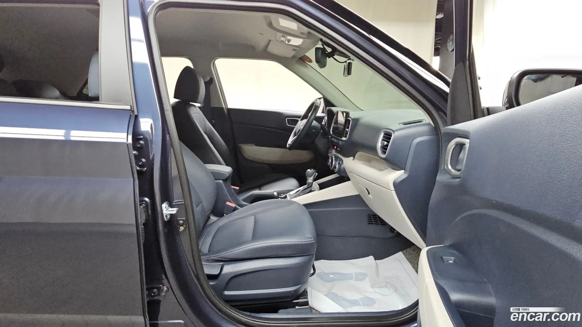 Hyundai Venue 1,6 Premium 2022