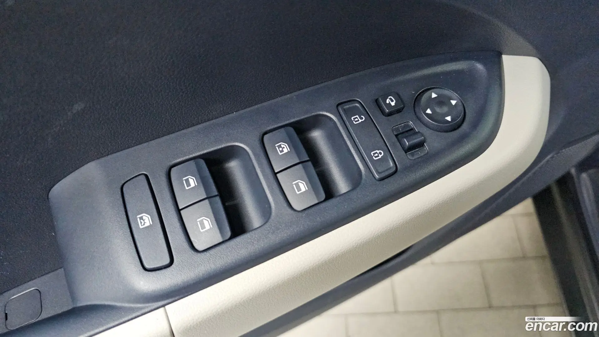 Hyundai Venue 1,6 Premium 2022