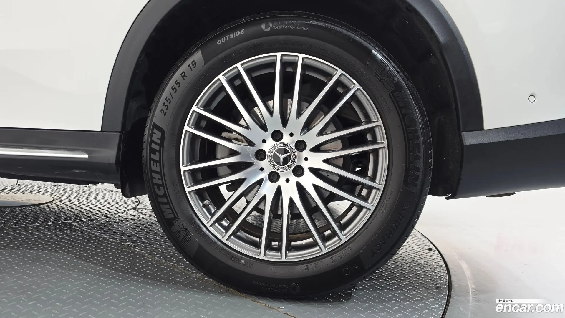 Mercedes-Benz GLC-Class GLC300 4MATIC Avnatgarde Coupe