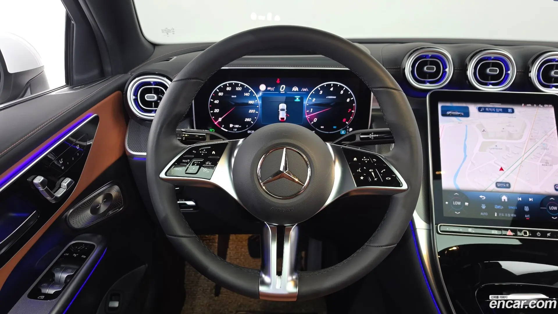 Mercedes-Benz GLC-Class GLC300 4MATIC Avnatgarde Coupe