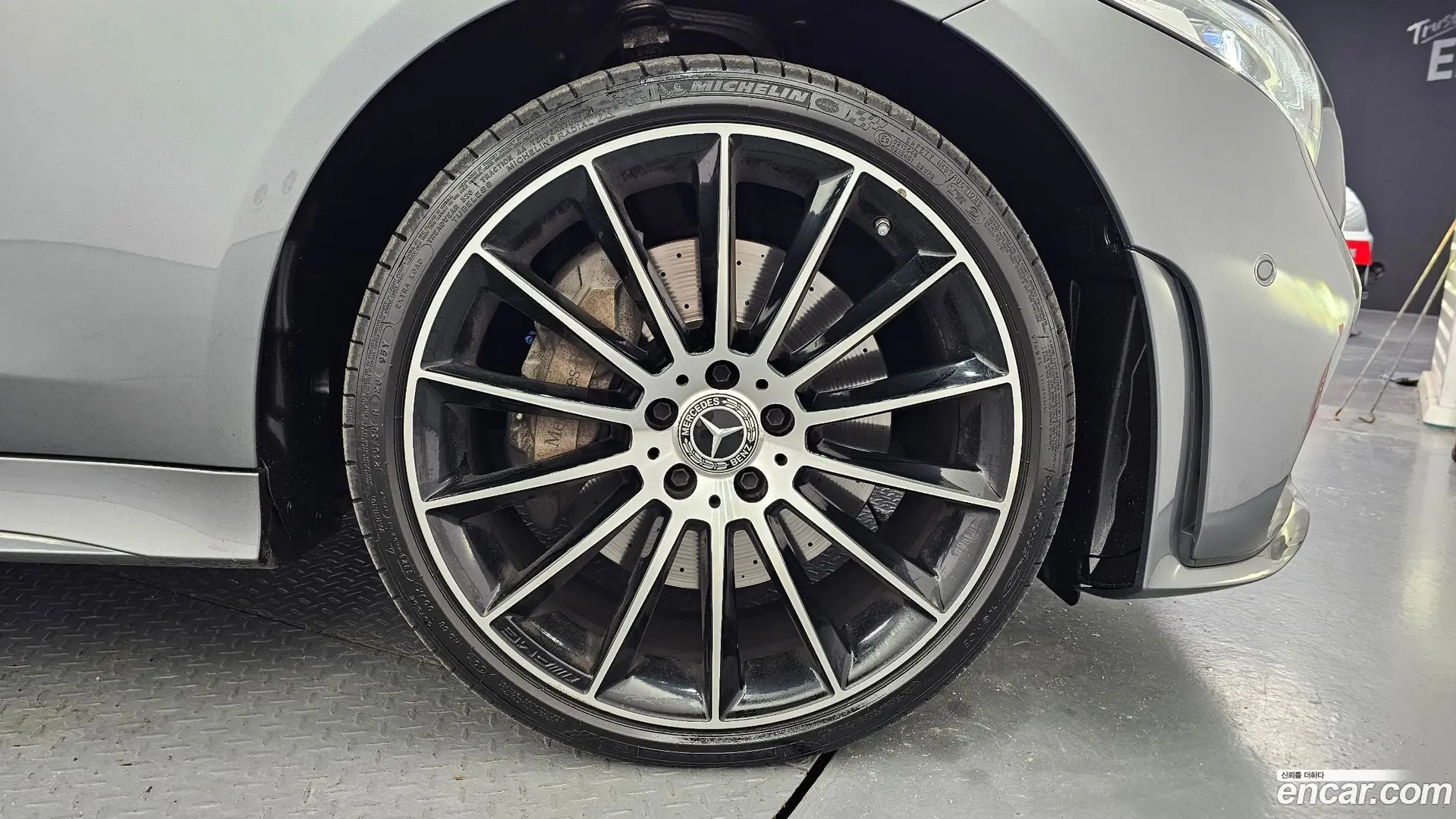 Mercedes-Benz CLS-Class CLS400d 4MATIC AMG Line 2018