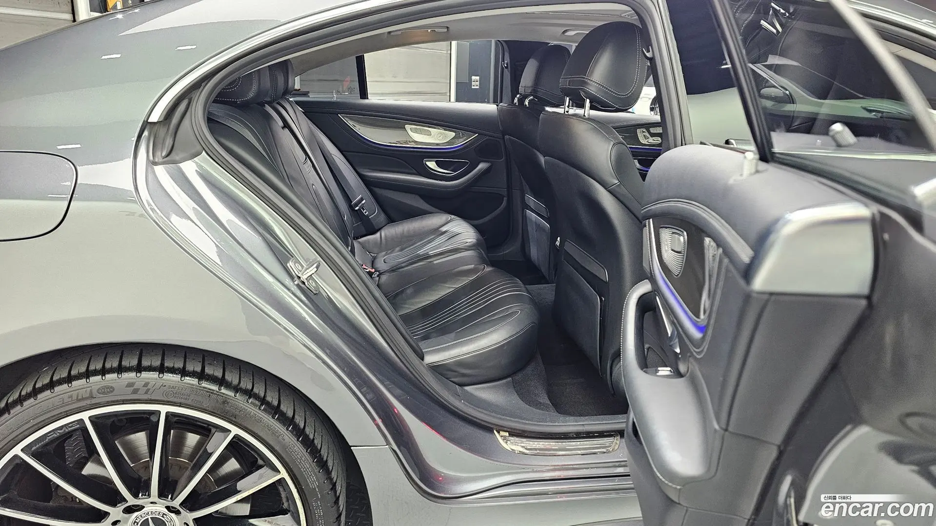 Mercedes-Benz CLS-Class CLS400d 4MATIC AMG Line 2018