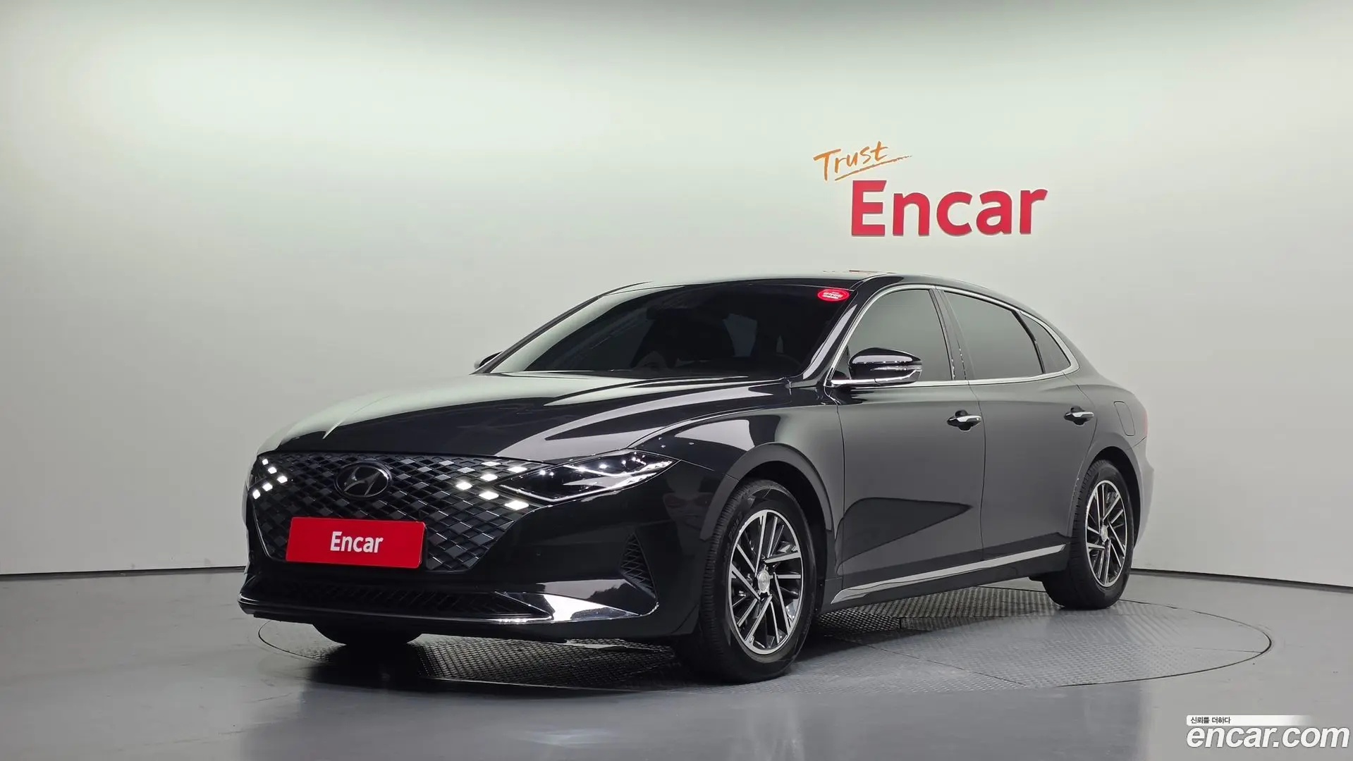 Hyundai Grandeur 3.0 LPi Rent Car