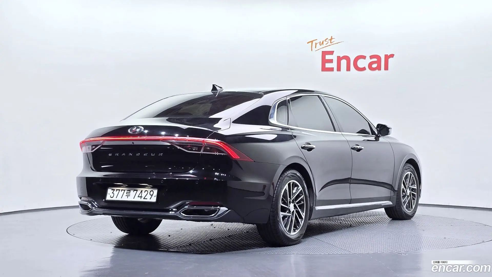Hyundai Grandeur 3.0 LPi Rent Car