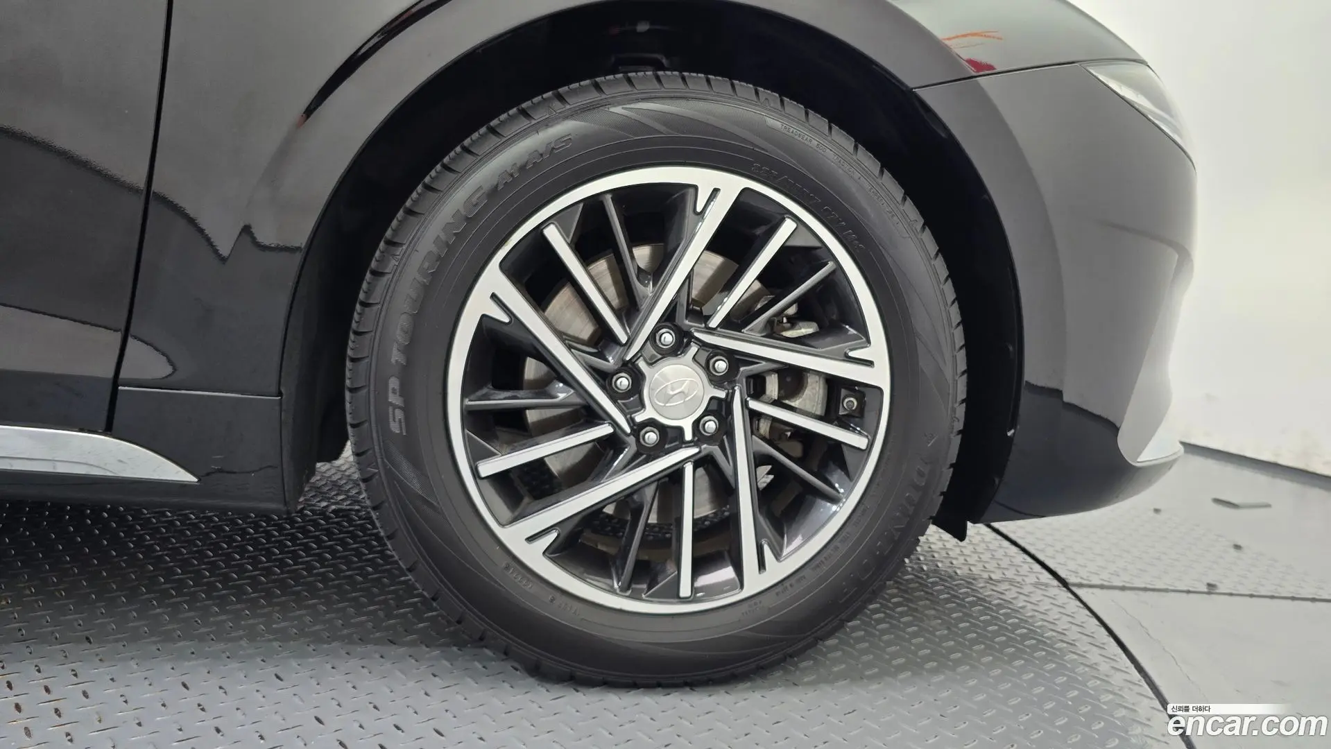Hyundai Grandeur 3.0 LPi Rent Car