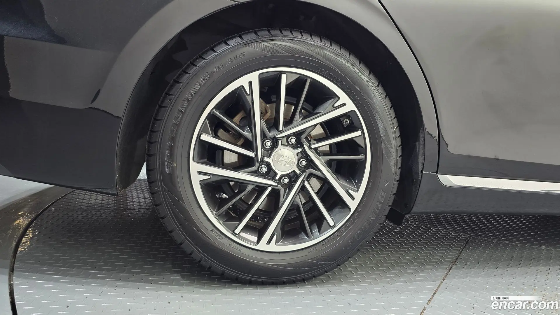 Hyundai Grandeur 3.0 LPi Rent Car