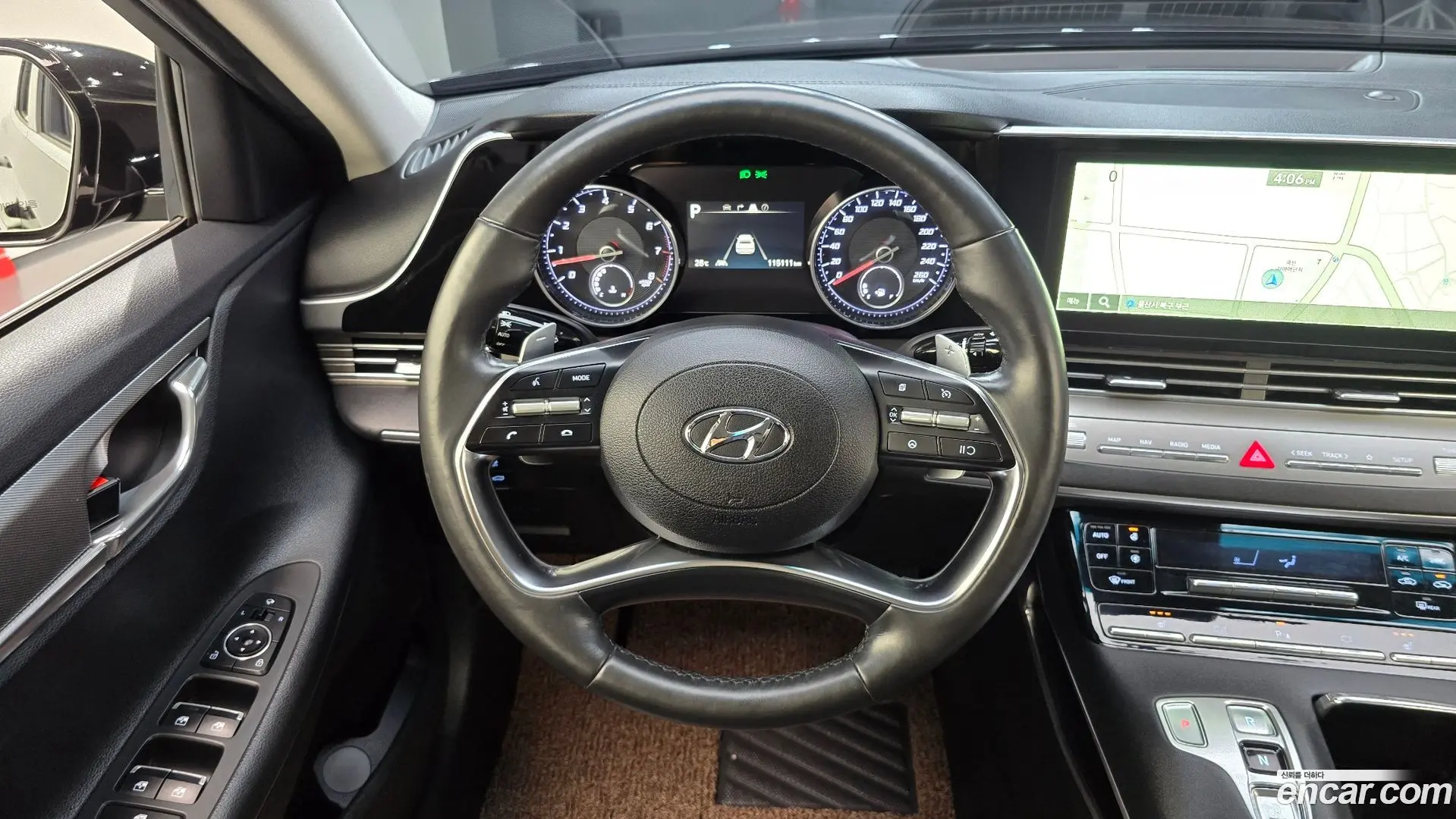 Hyundai Grandeur 3.0 LPi Rent Car
