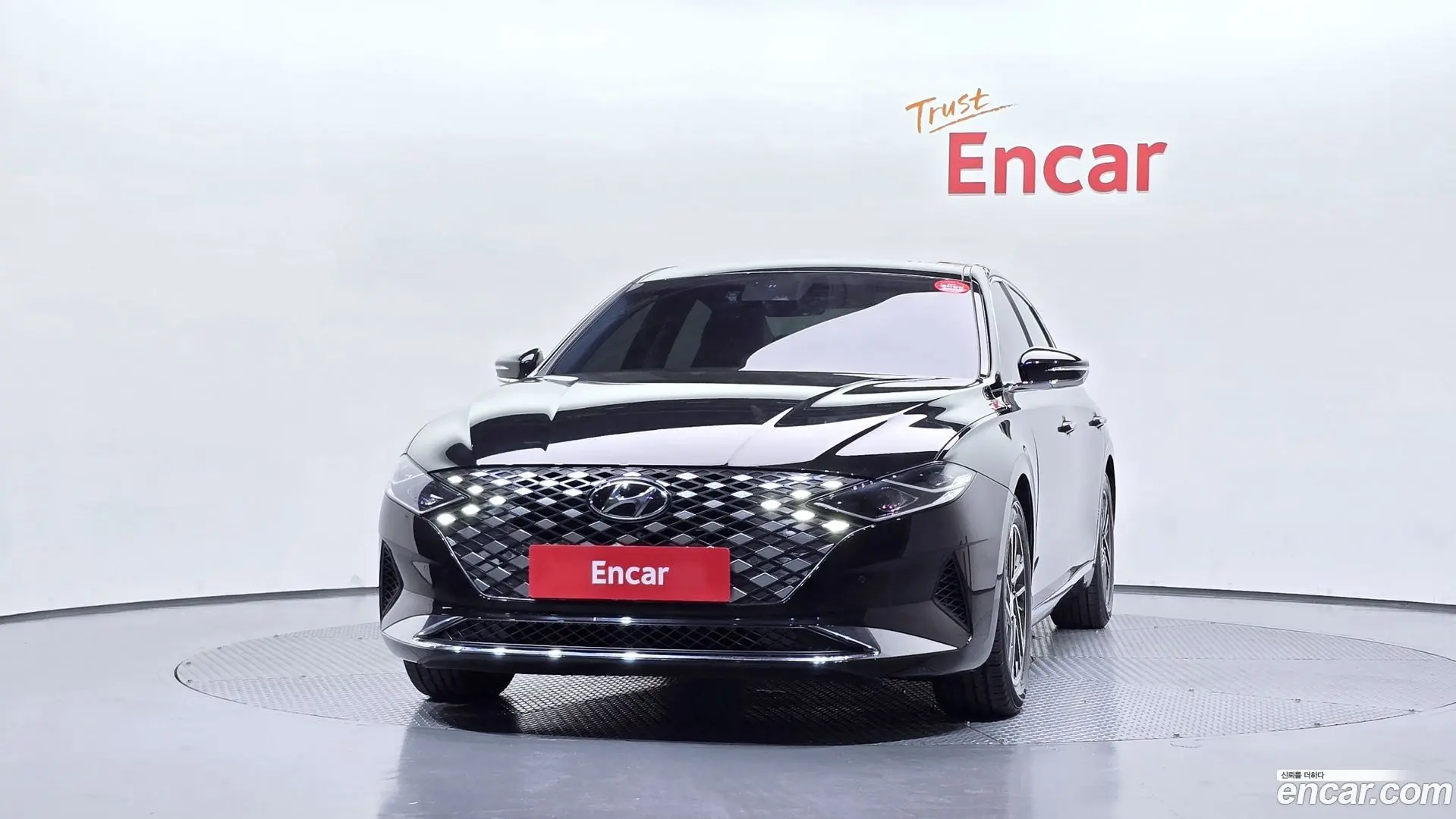 Hyundai Grandeur 3.0 LPi Rent Car