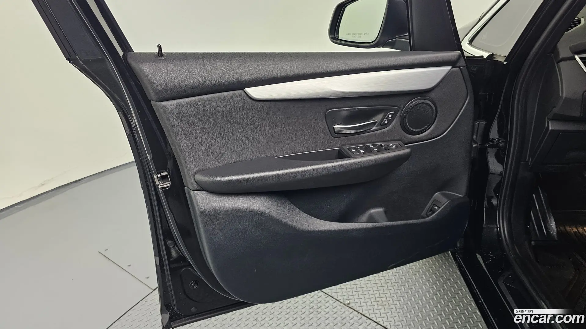 BMW 2-Series Joy 2017