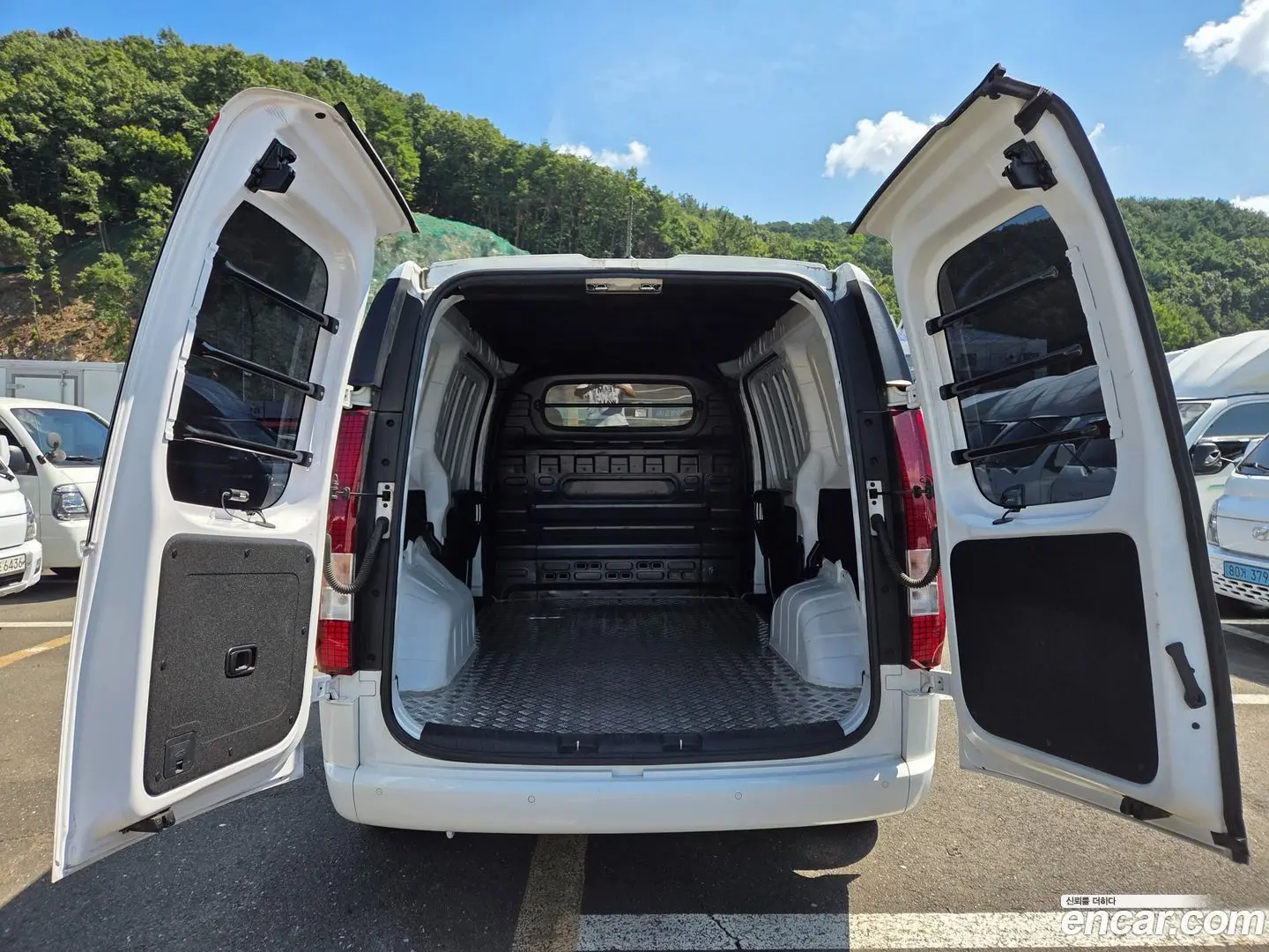 Hyundai Staria Cargo 3-Seater