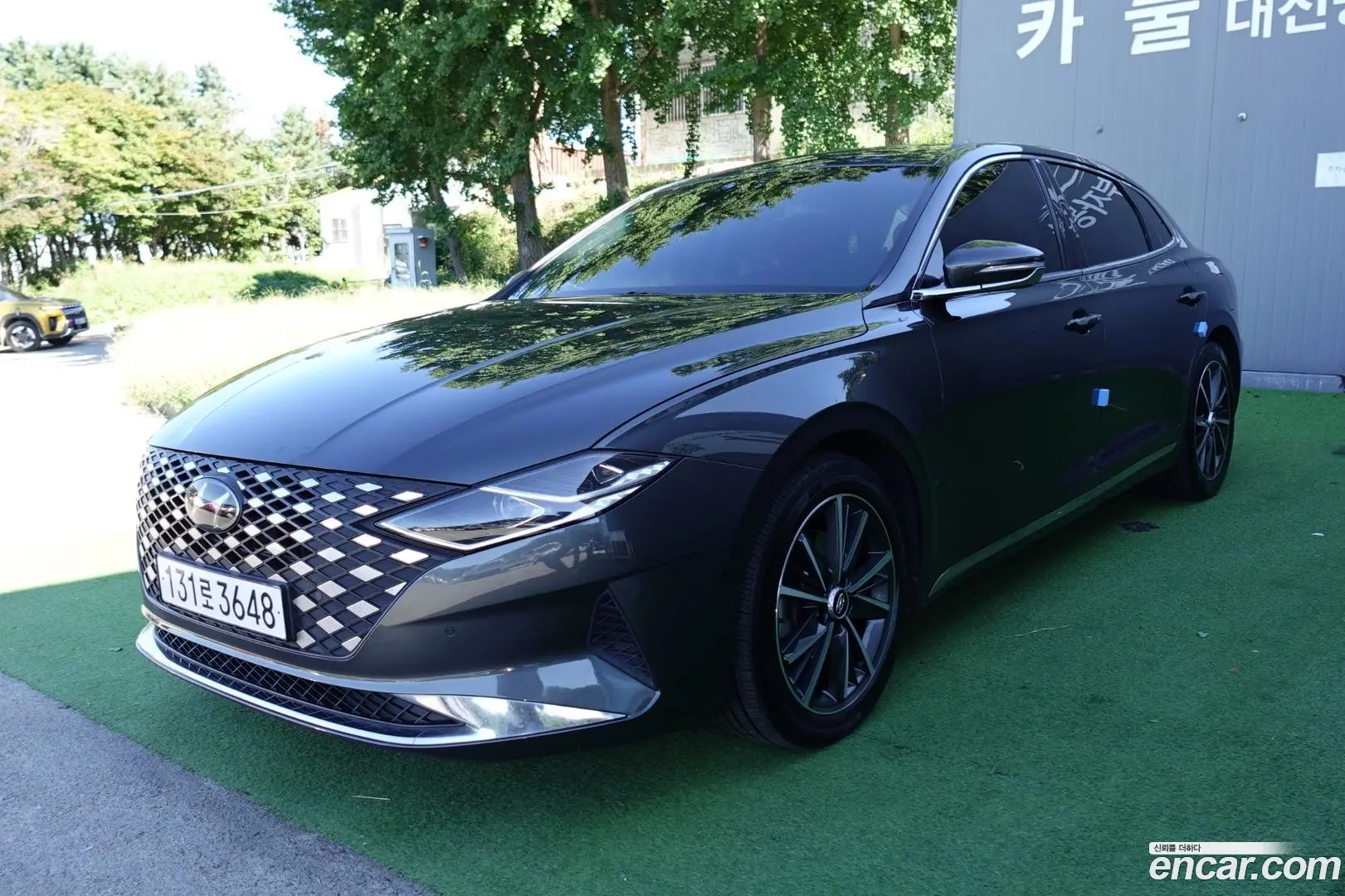 Hyundai Grandeur 3.0 LPi Rent Car