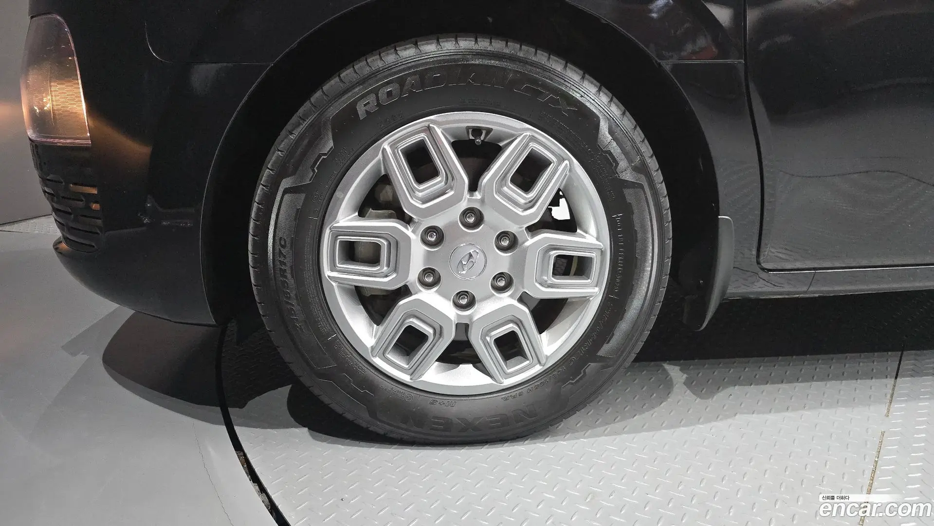 Hyundai Staria Cargo 5-Seater 2022