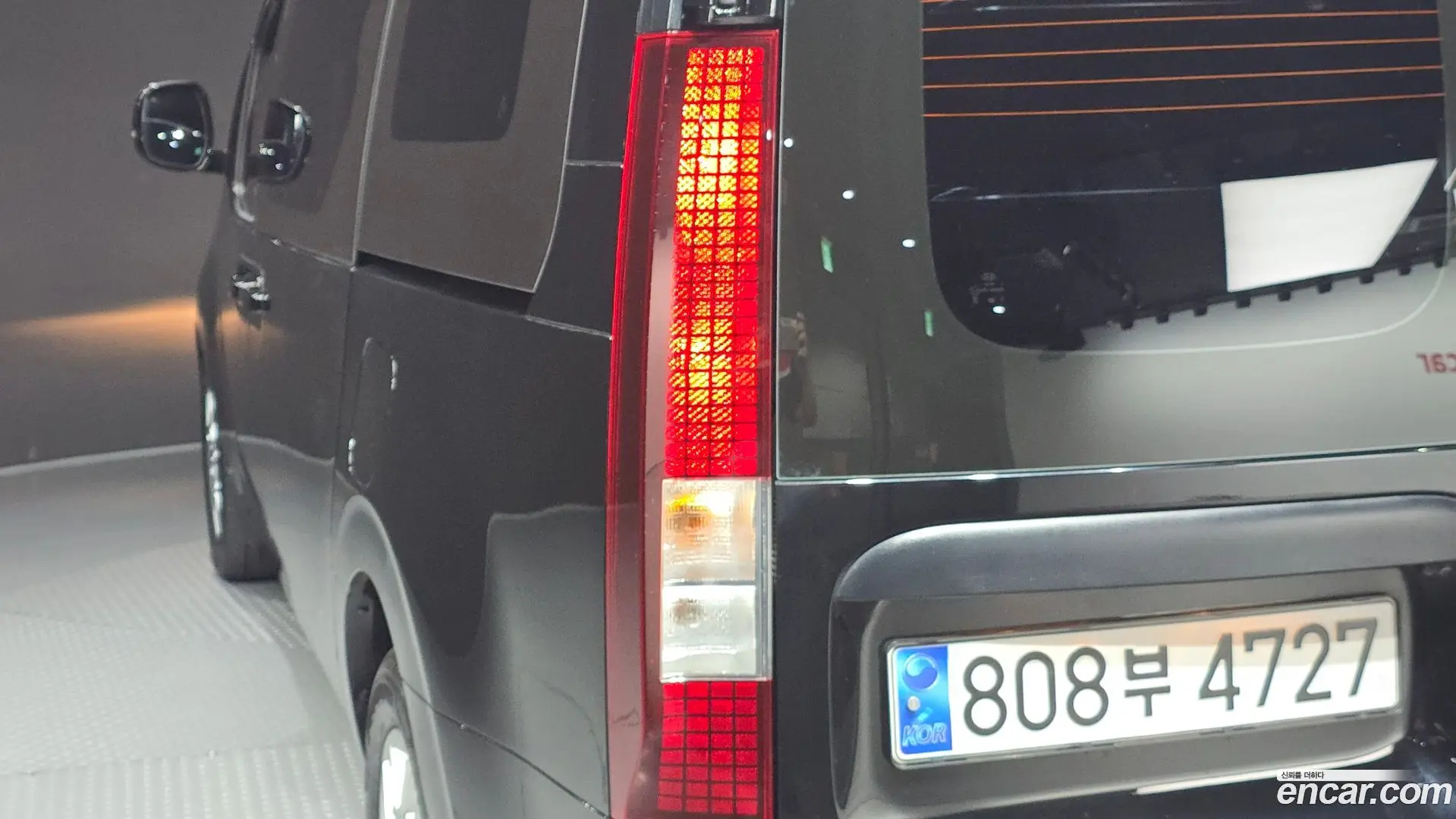 Hyundai Staria Cargo 5-Seater 2022